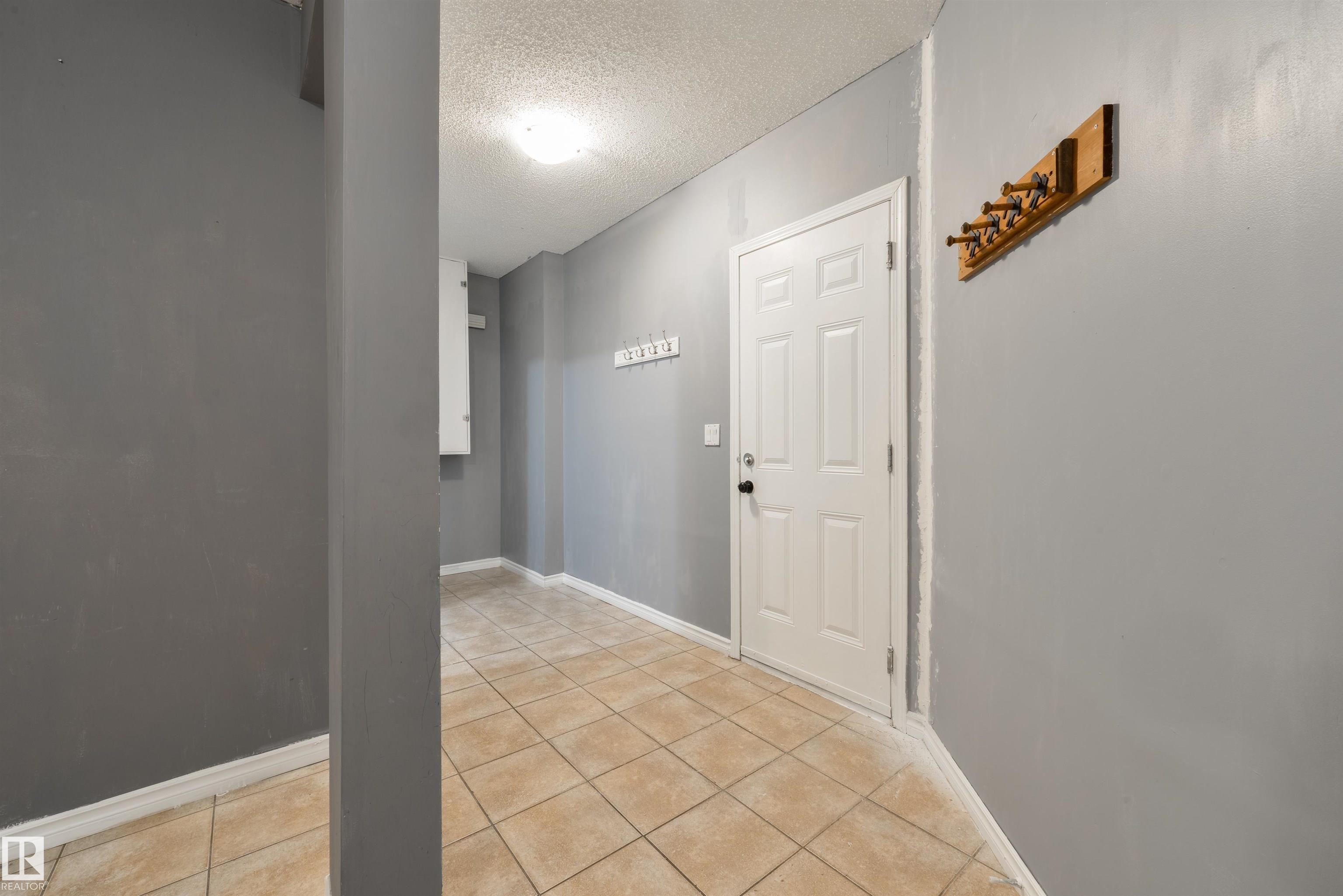 Photo 38 at 5911 166 Avenue NW, Hollick-Kenyon, Edmonton