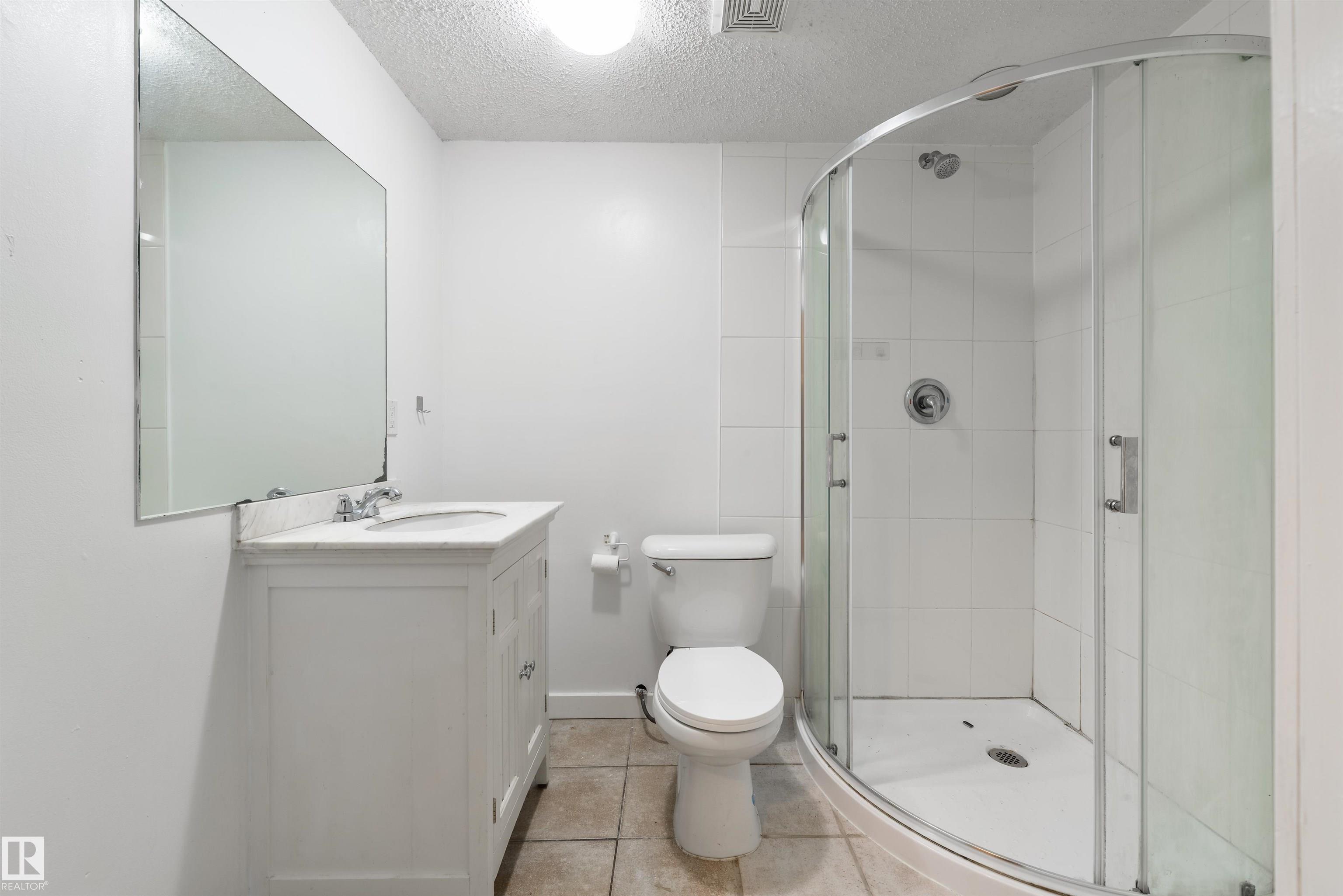 Photo 39 at 5911 166 Avenue NW, Hollick-Kenyon, Edmonton