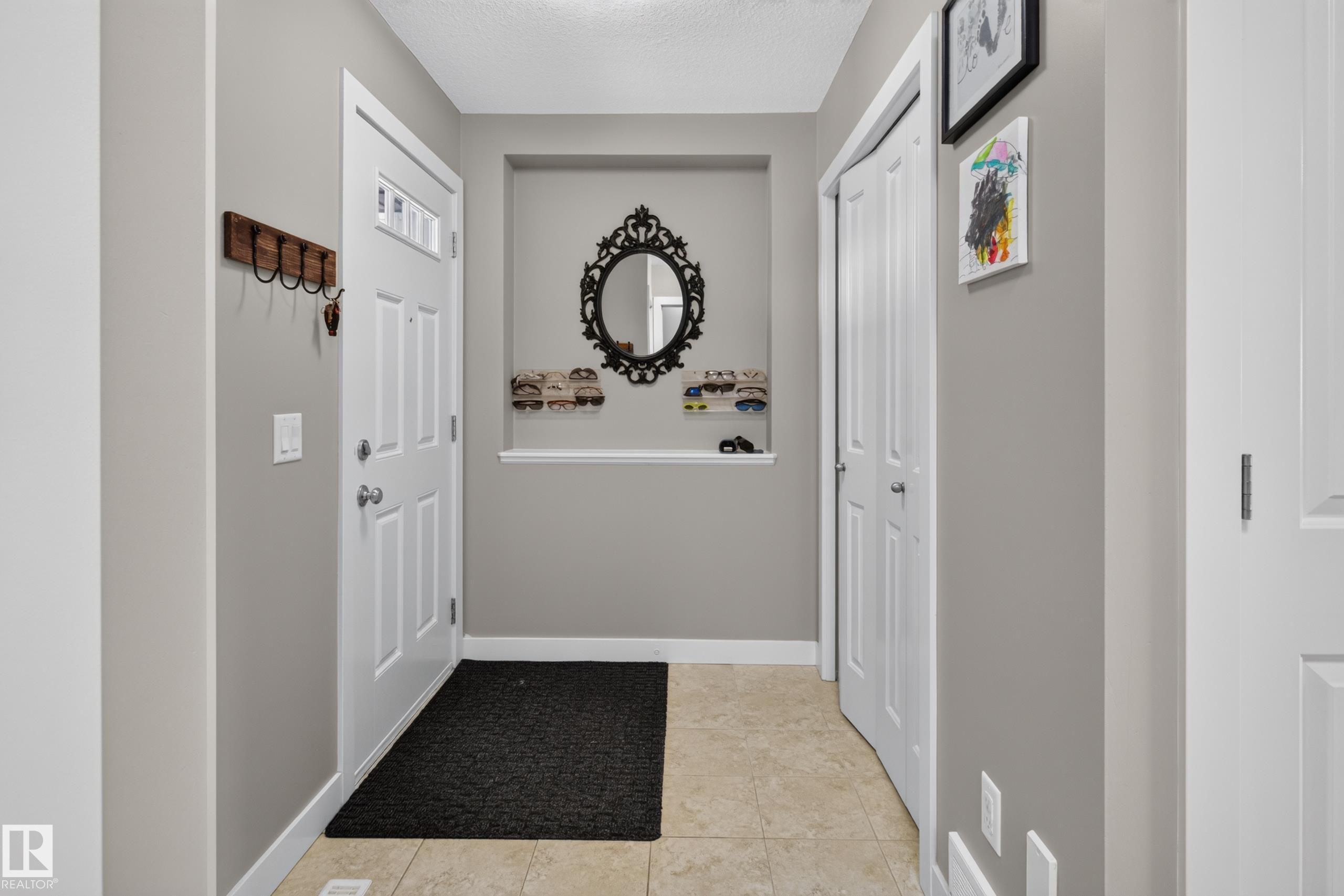 Photo 15 at 3520 9 Street NW, Maple Crest, Edmonton
