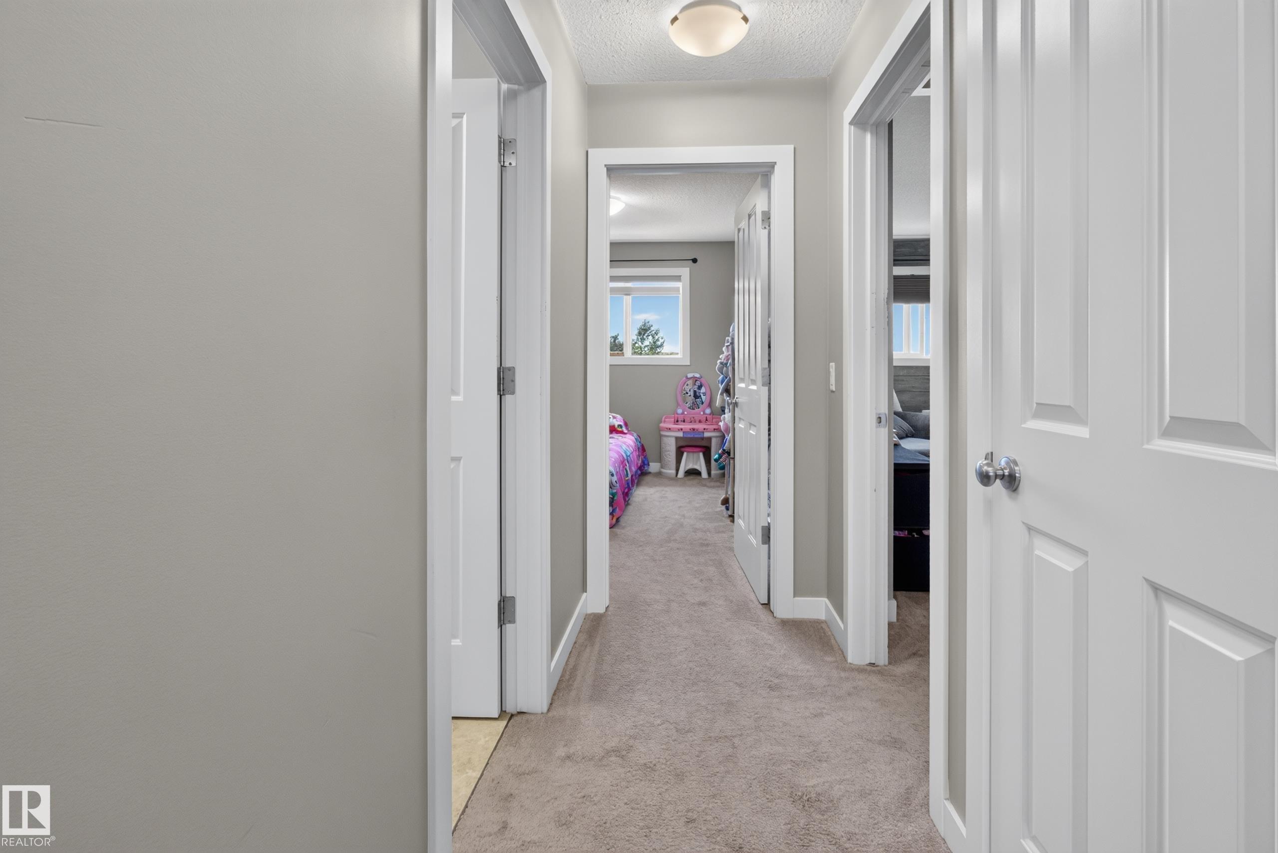 Photo 18 at 3520 9 Street NW, Maple Crest, Edmonton