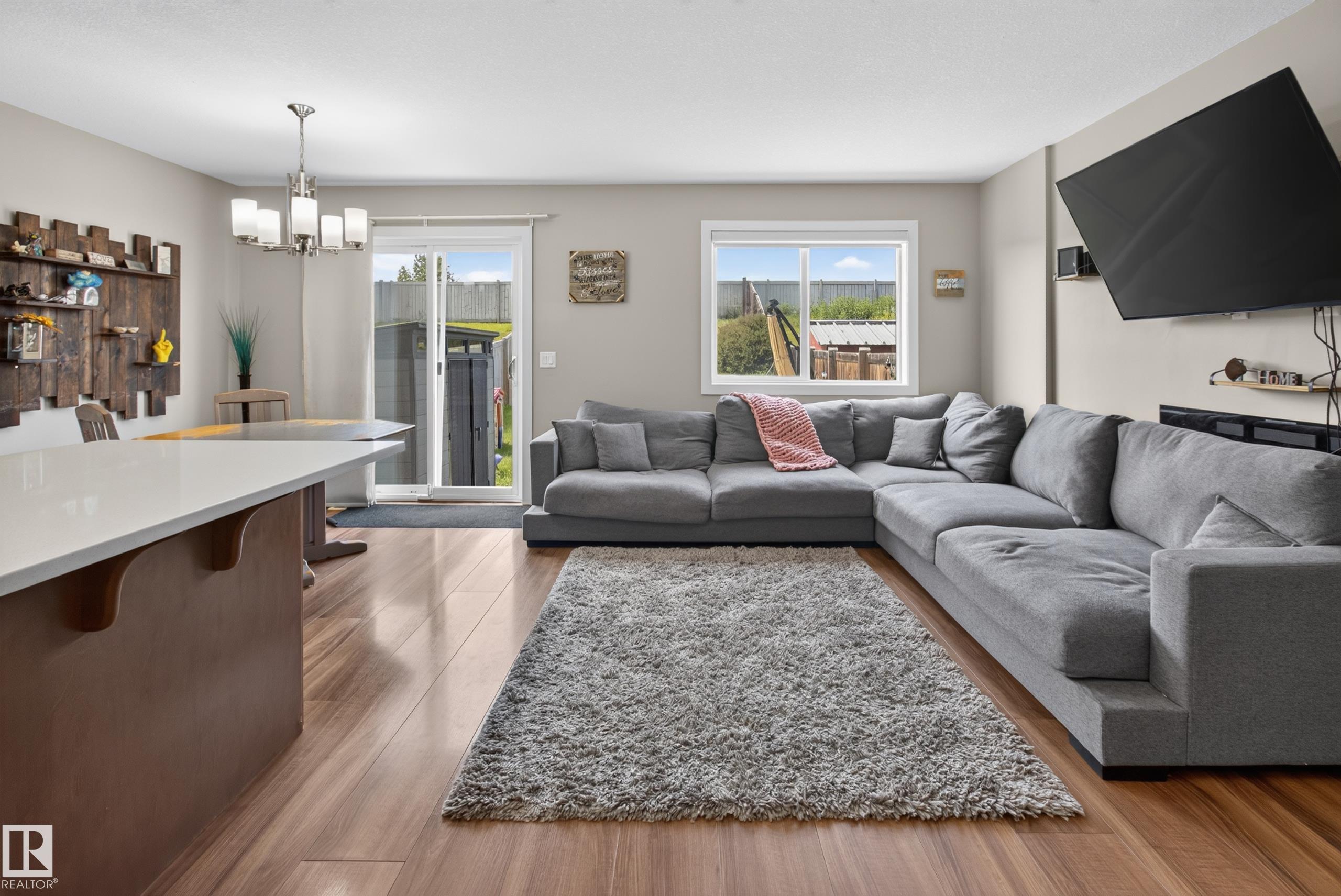 3520 9 Street NW, Maple Crest, Edmonton