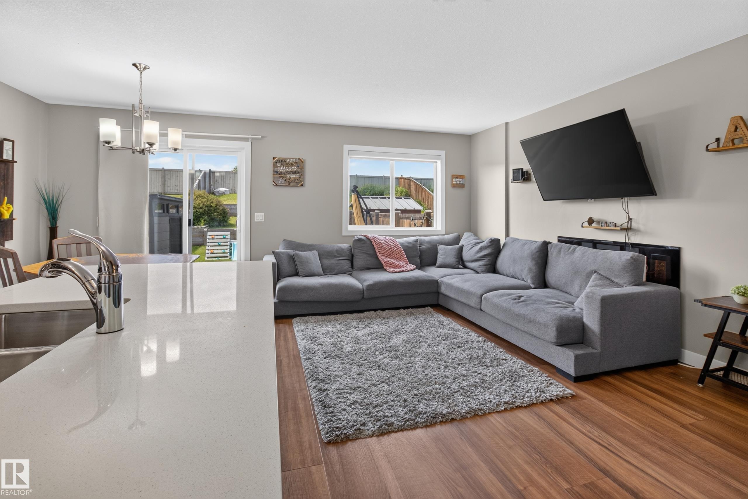 3520 9 Street NW, Maple Crest, Edmonton