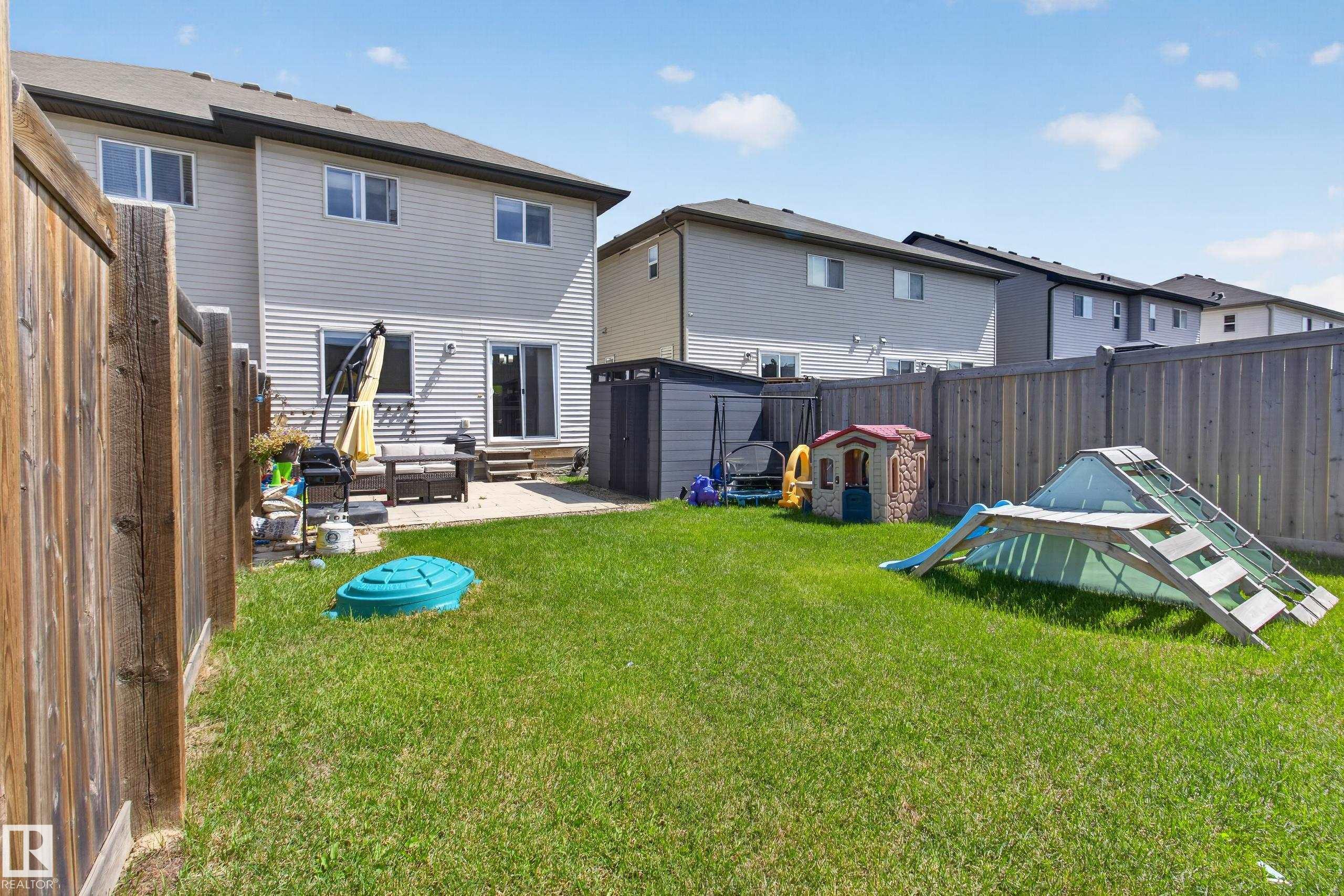 Photo 35 at 3520 9 Street NW, Maple Crest, Edmonton