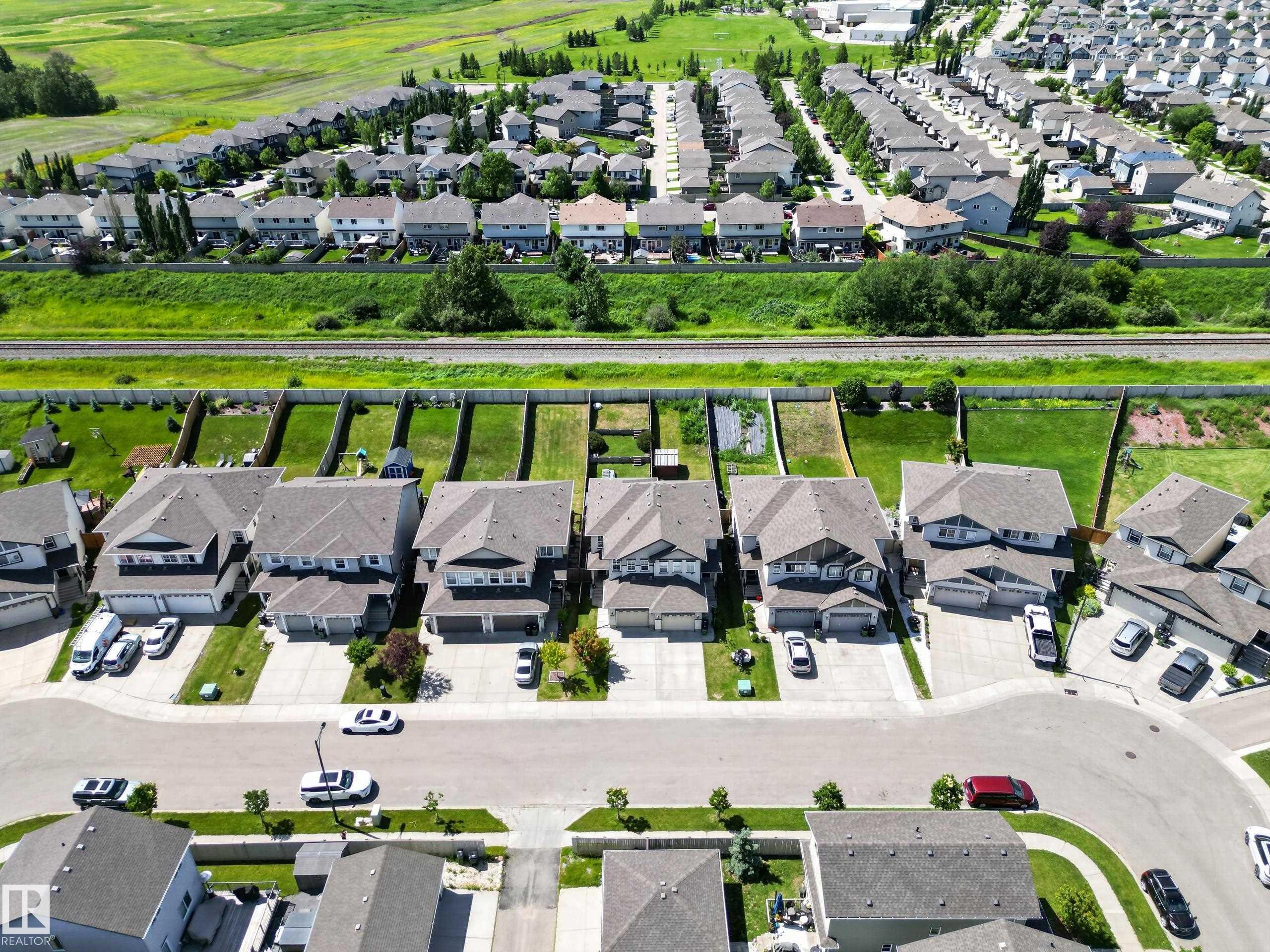 Photo 37 at 3520 9 Street NW, Maple Crest, Edmonton