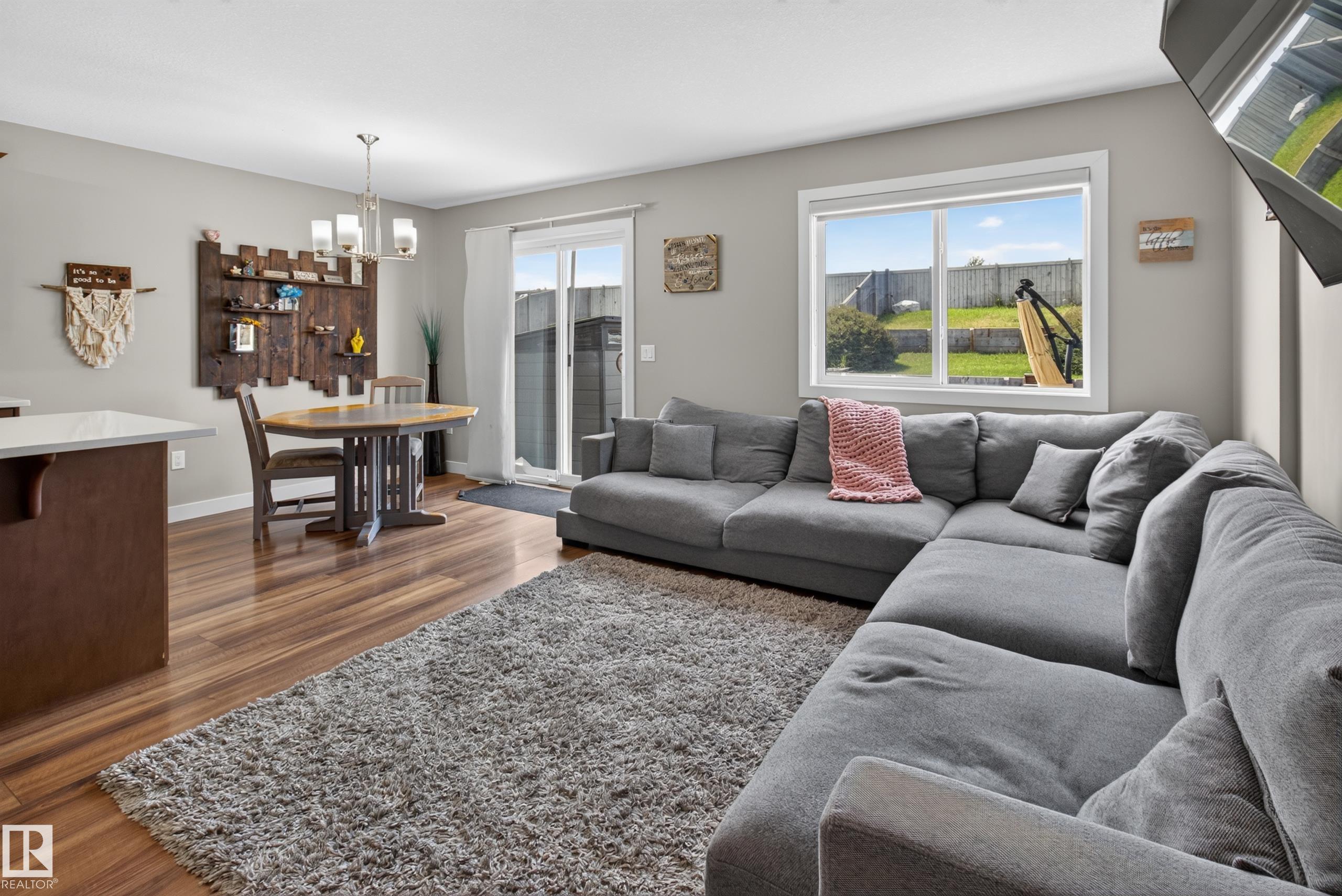 3520 9 Street NW, Maple Crest, Edmonton