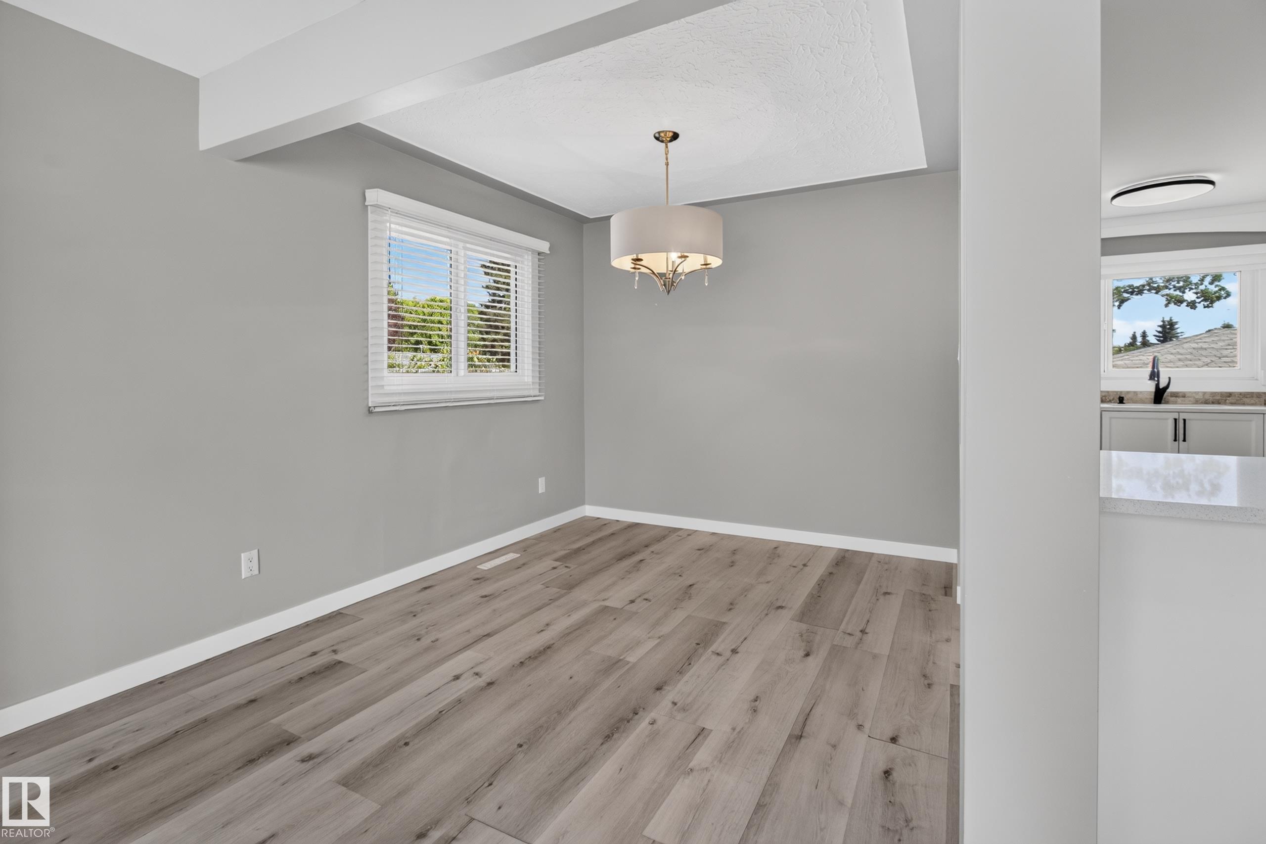 Photo 14 at 7108 90 Avenue NW, Ottewell, Edmonton