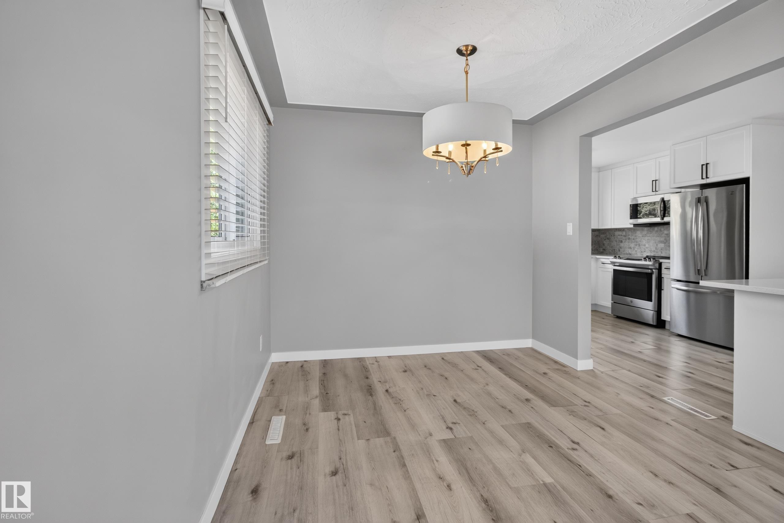 Photo 16 at 7108 90 Avenue NW, Ottewell, Edmonton