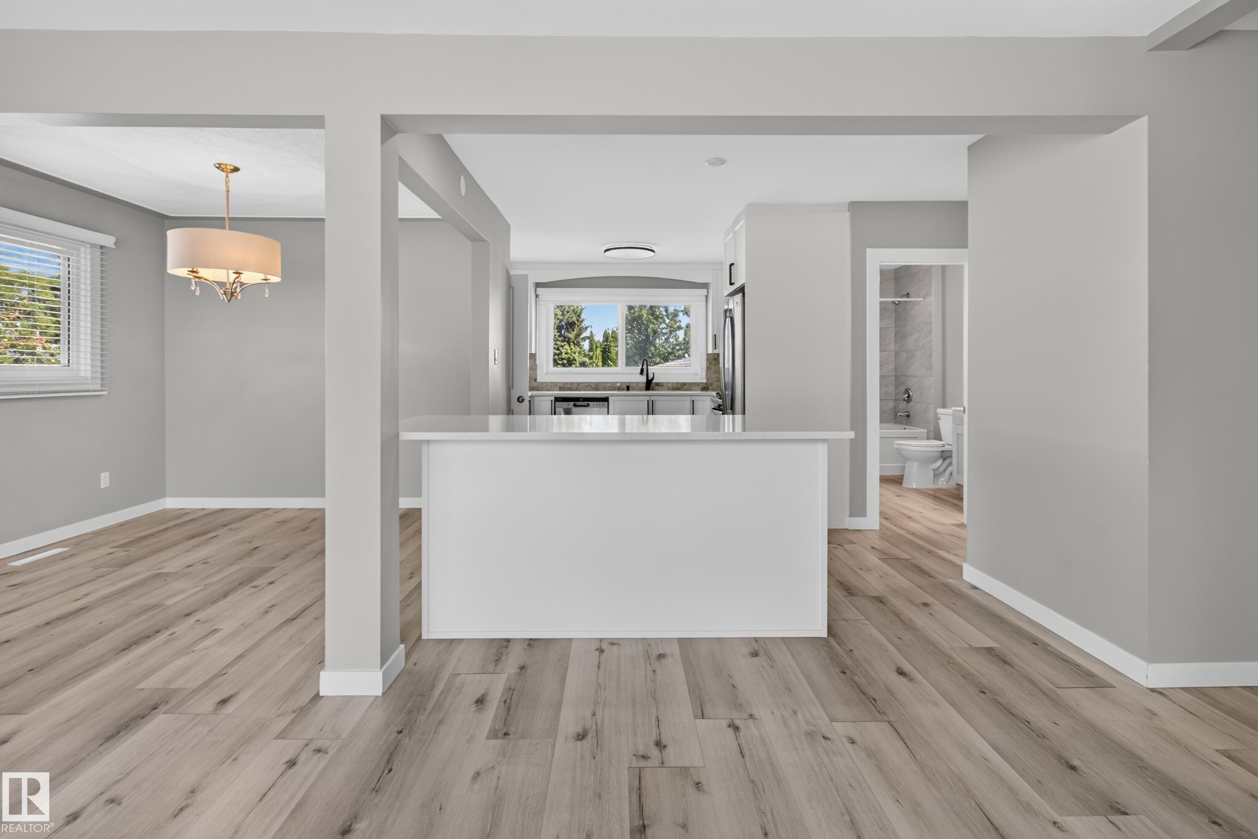 Photo 17 at 7108 90 Avenue NW, Ottewell, Edmonton