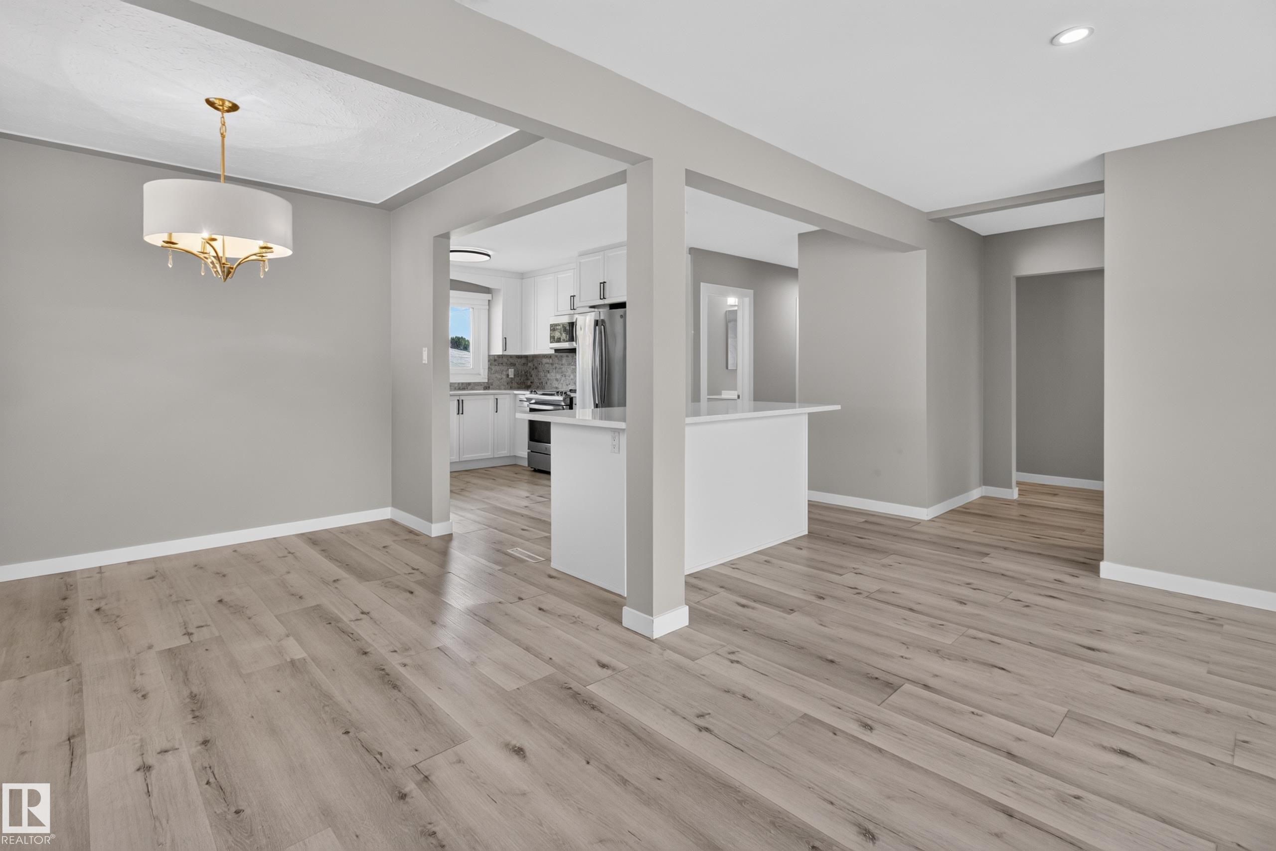 Photo 19 at 7108 90 Avenue NW, Ottewell, Edmonton