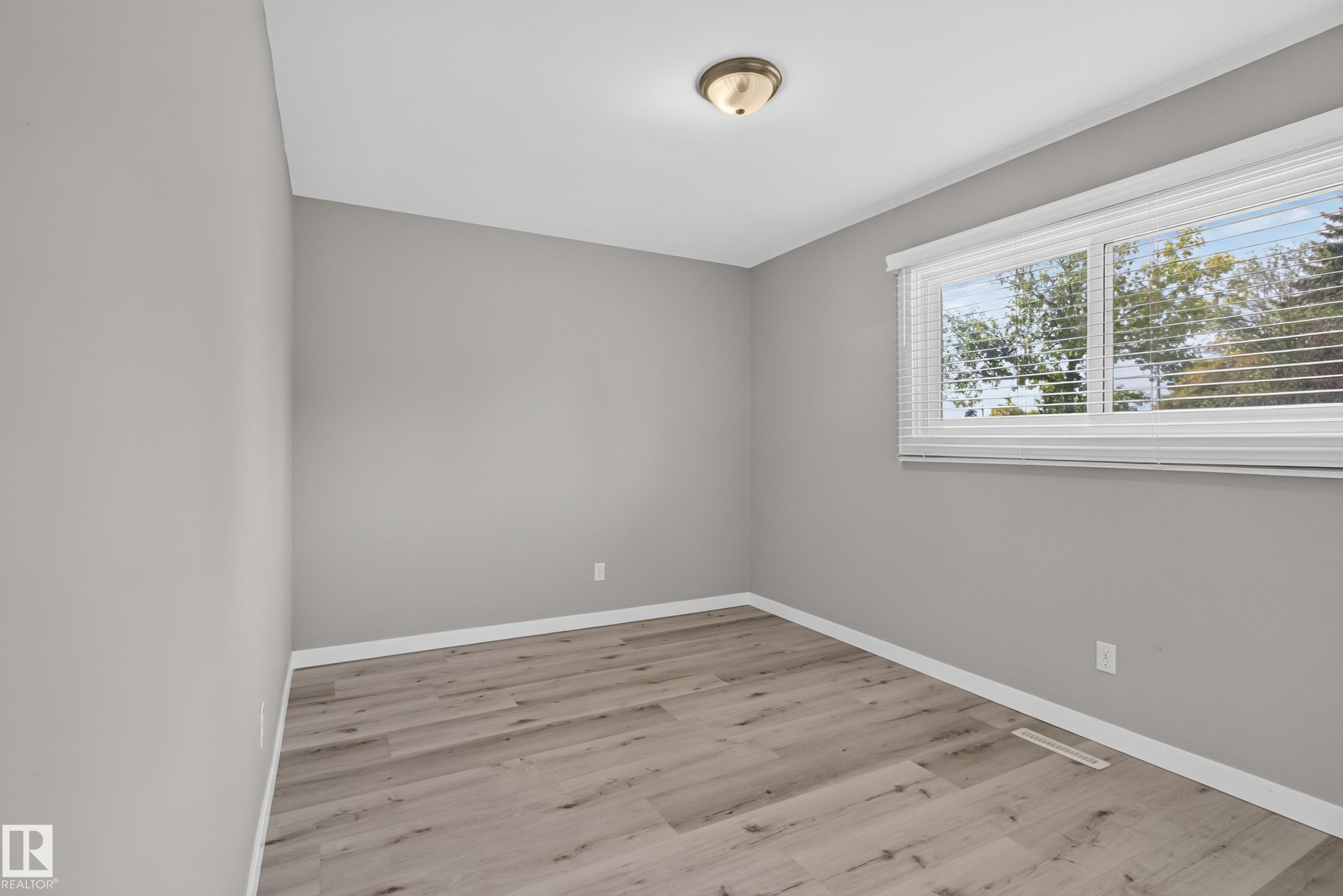 Photo 33 at 7108 90 Avenue NW, Ottewell, Edmonton