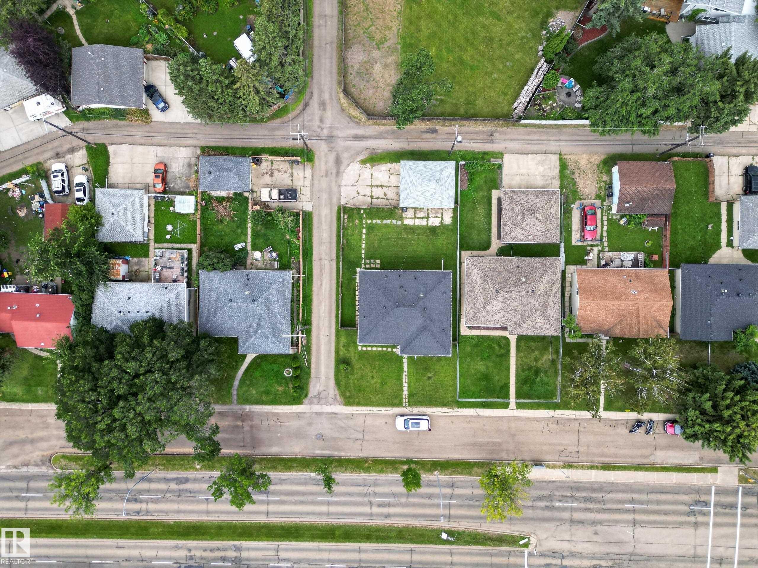 Photo 59 at 7108 90 Avenue NW, Ottewell, Edmonton