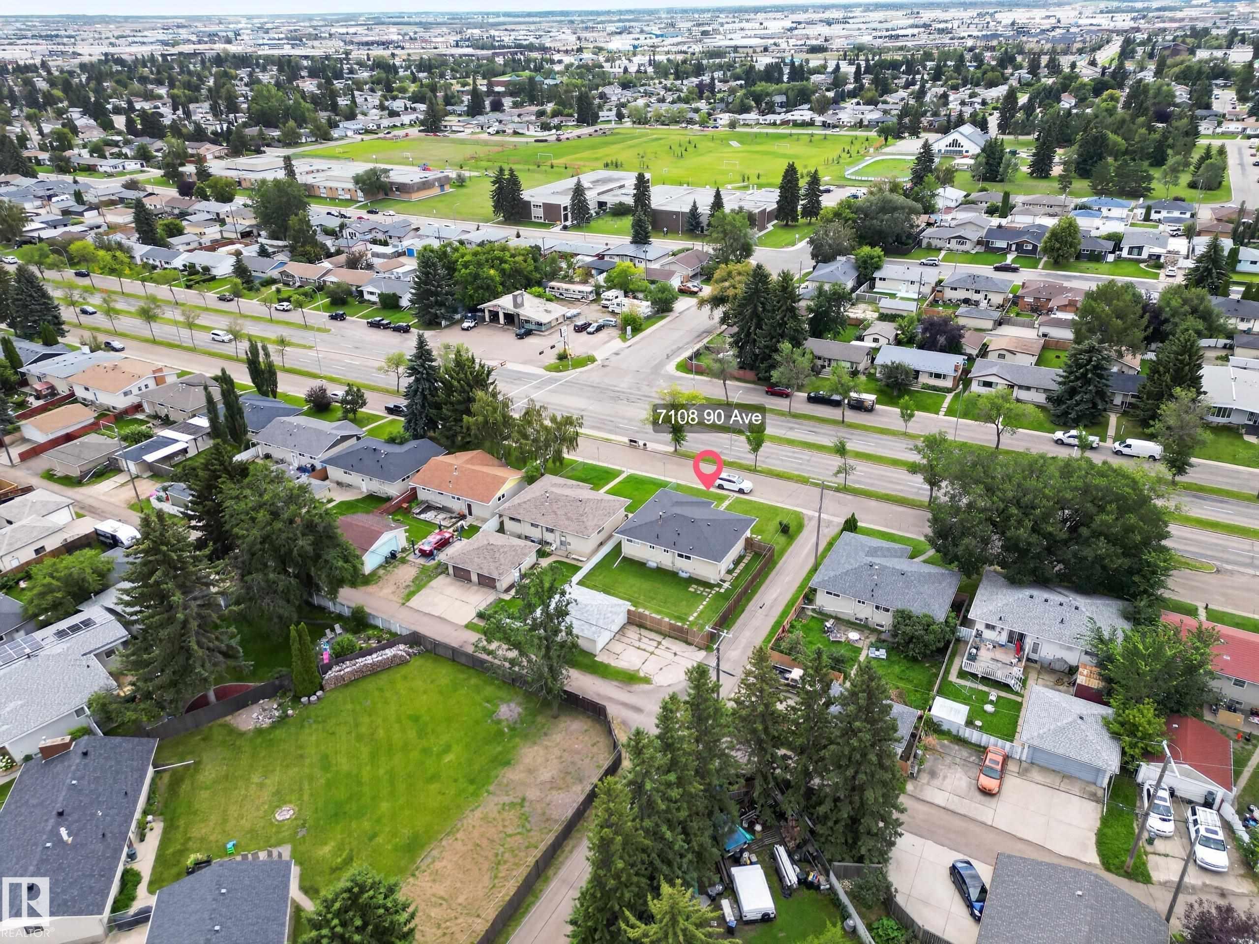 Photo 67 at 7108 90 Avenue NW, Ottewell, Edmonton