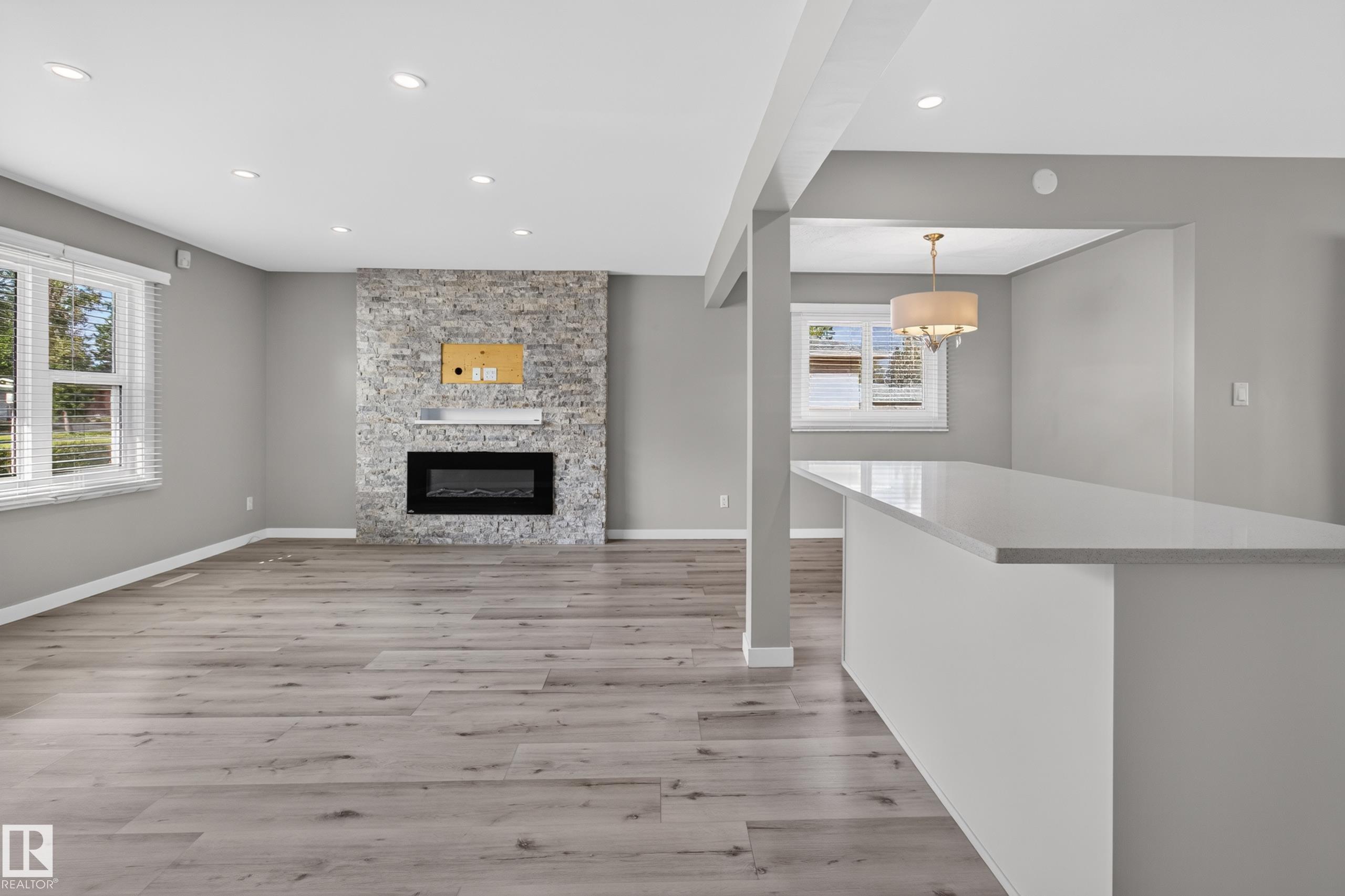 Photo 10 at 7108 90 Avenue NW, Ottewell, Edmonton