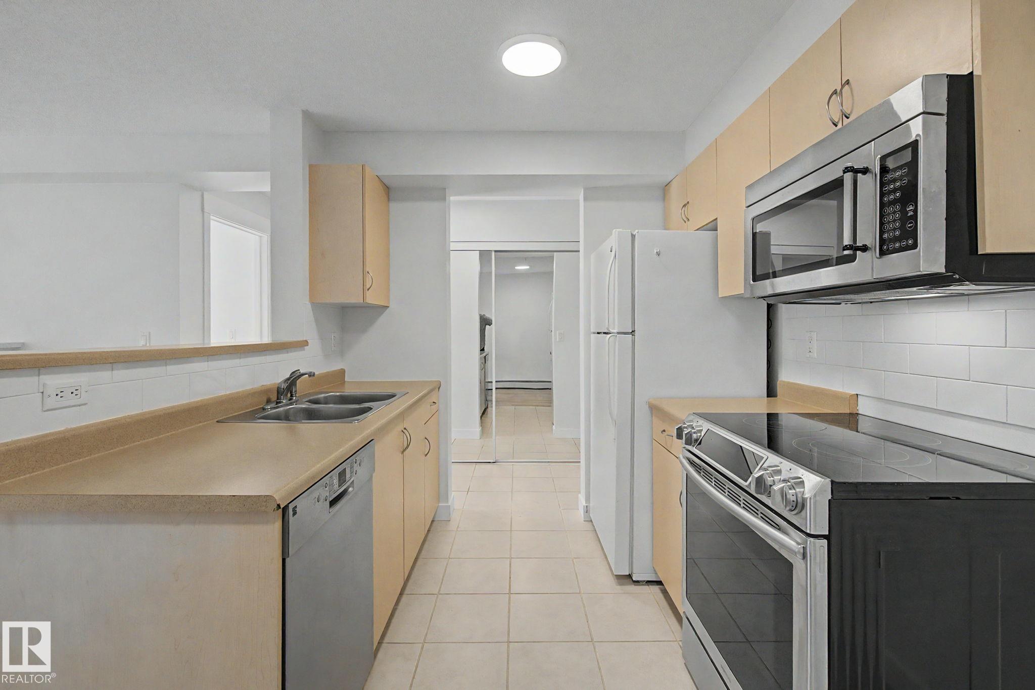 Photo 10 at 226 - 17011 67 Avenue NW, Callingwood South, Edmonton