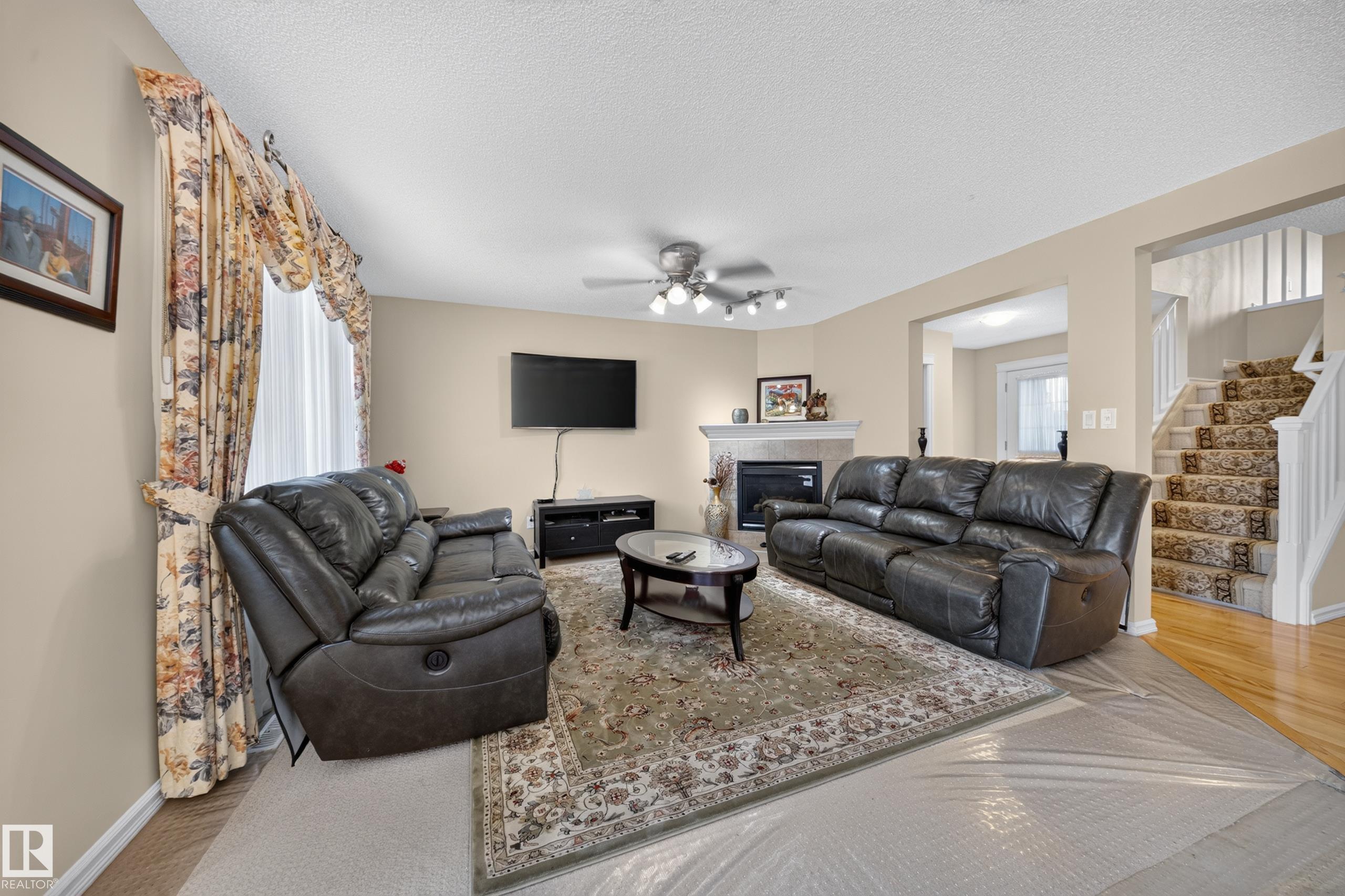Photo 17 at 2518 33a Avenue NW, Silver Berry, Edmonton