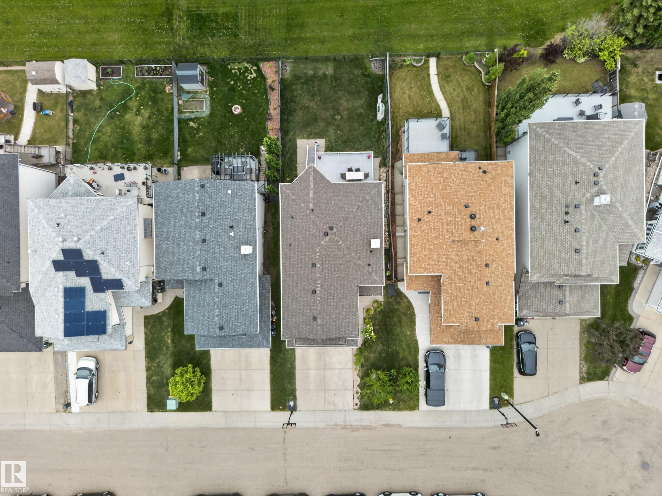 2518 33a Avenue NW, Silver Berry, Edmonton