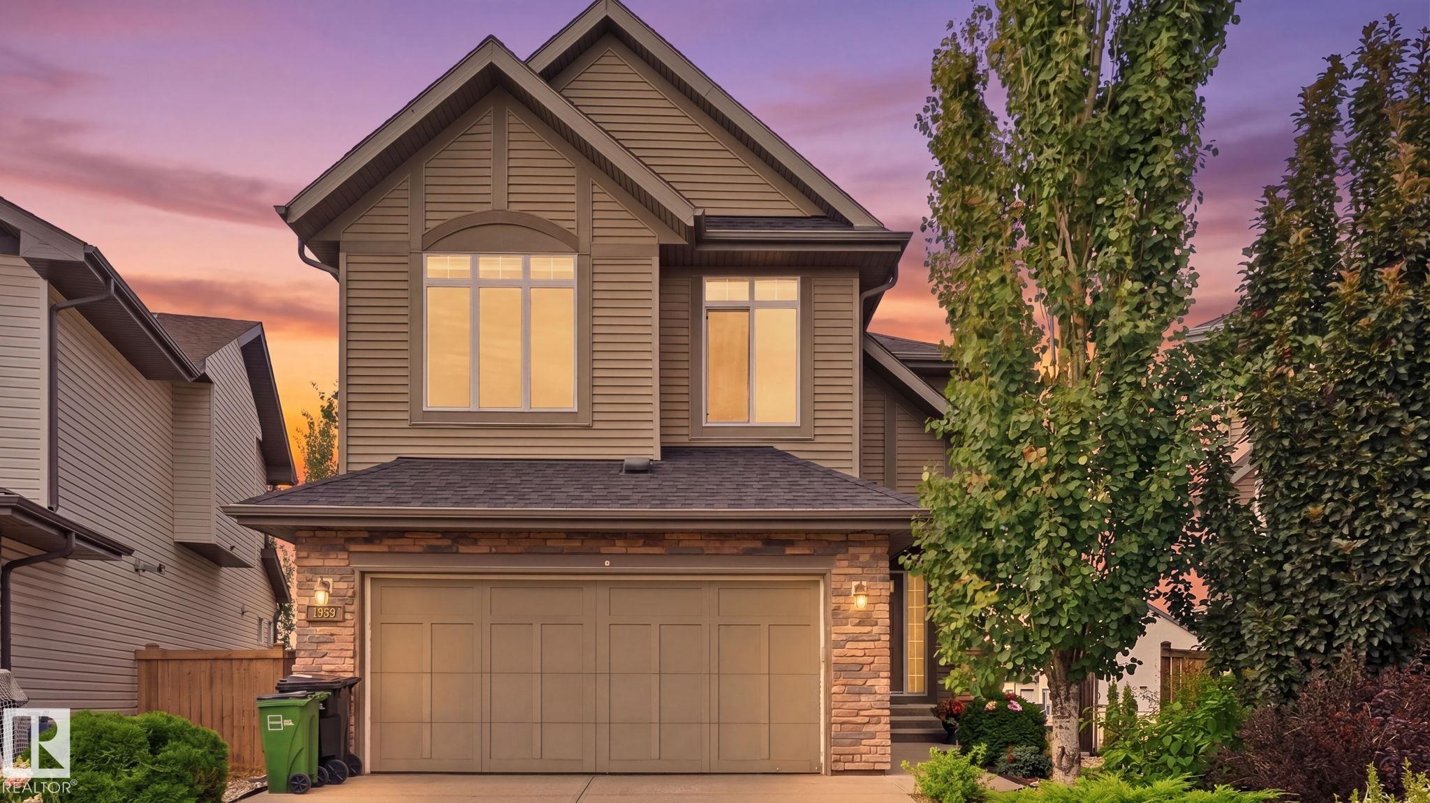 1832 56 Street SW, Walker, Edmonton