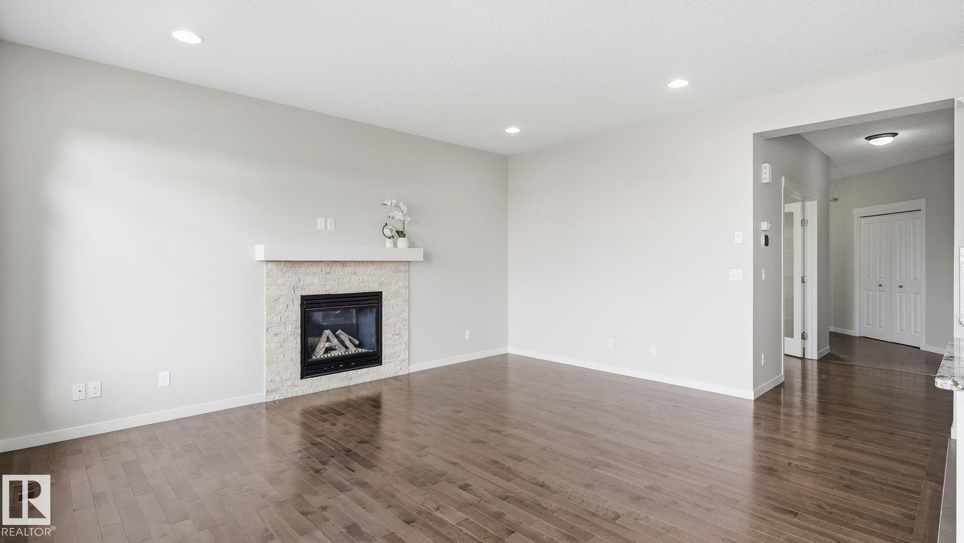 1832 56 Street SW, Walker, Edmonton