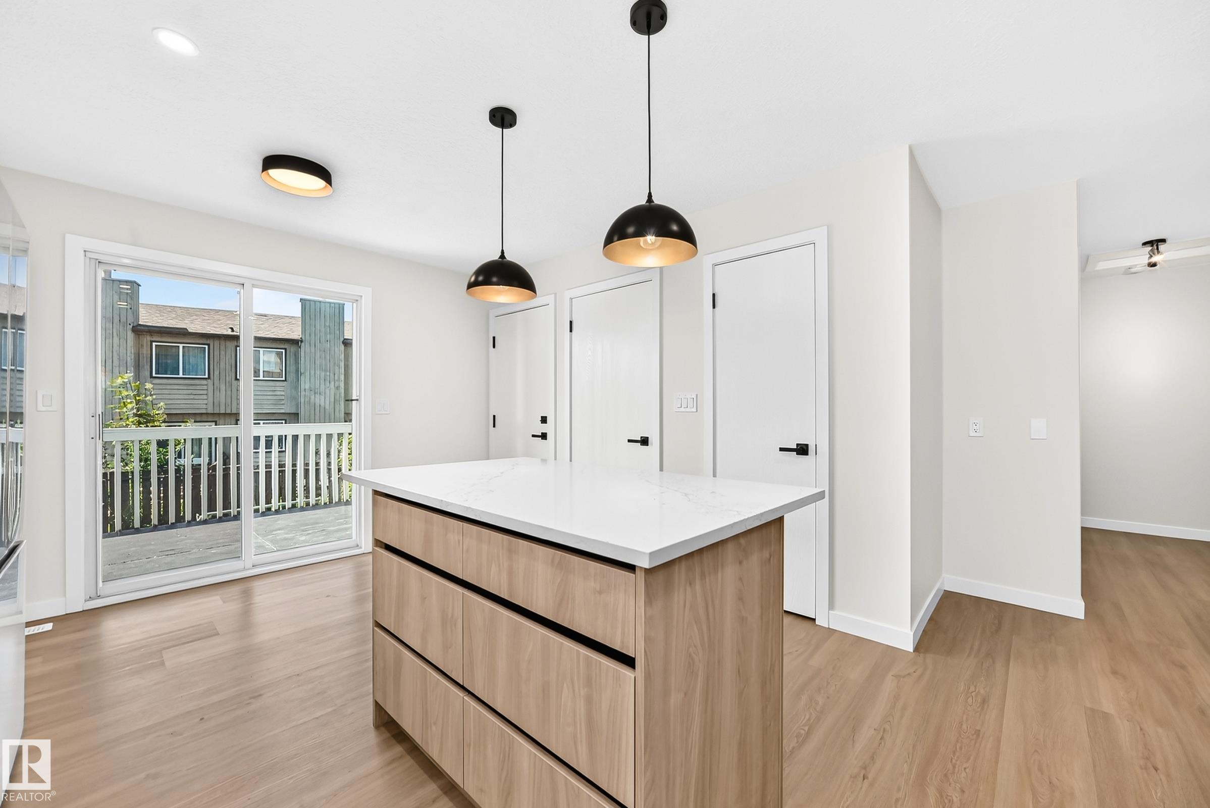 Photo 12 at 17816 94 Street NW, Lago Lindo, Edmonton