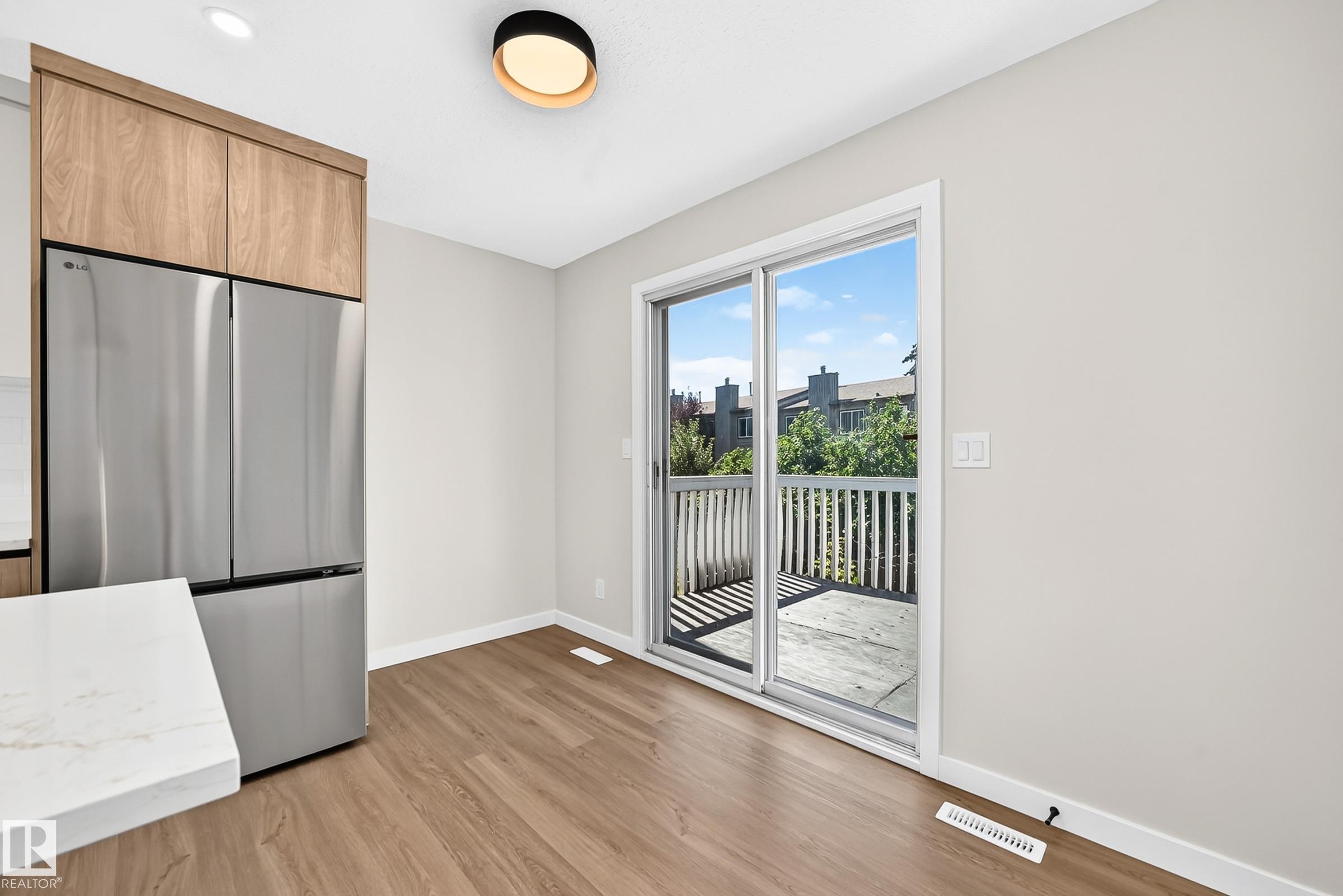 Photo 15 at 17816 94 Street NW, Lago Lindo, Edmonton