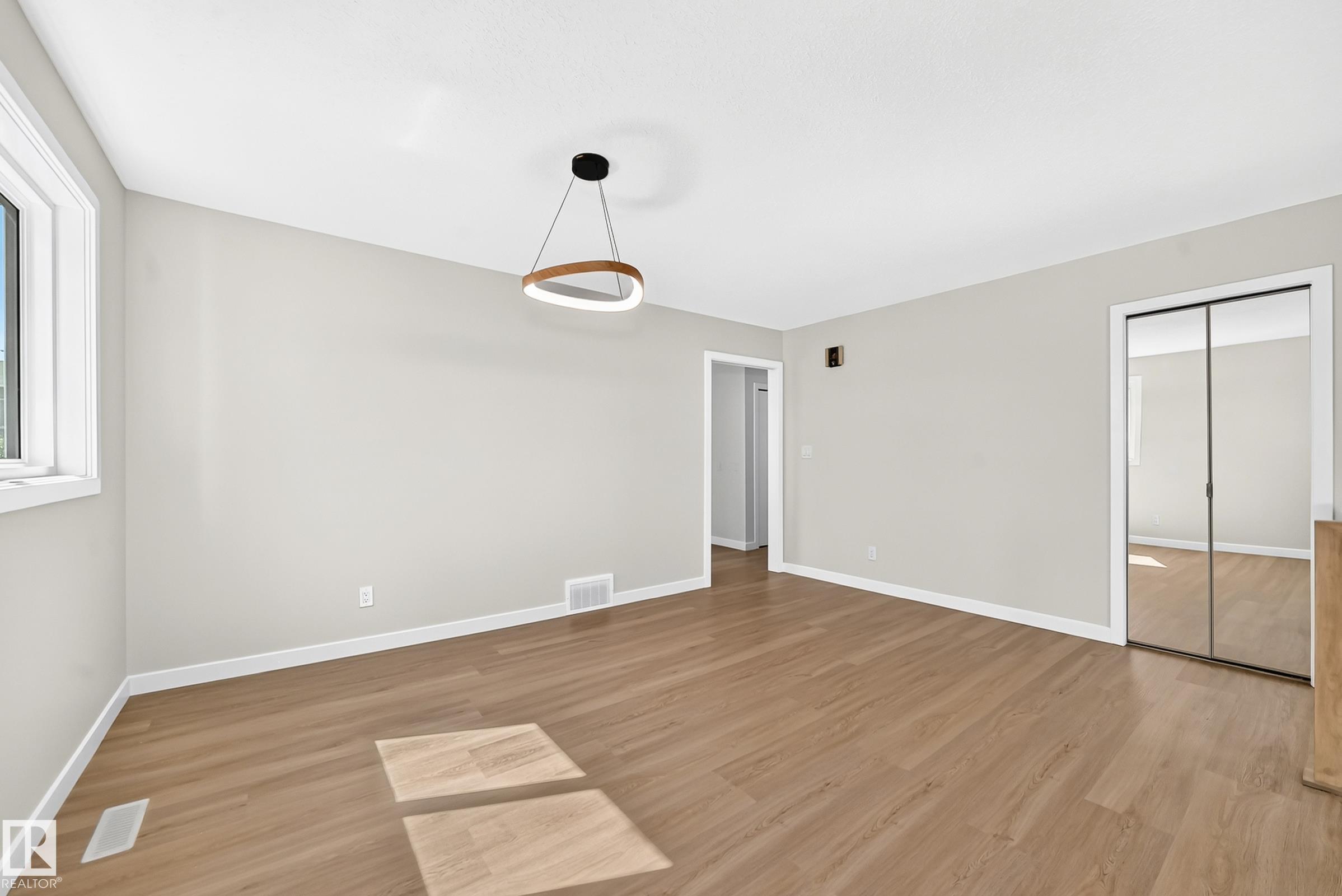 Photo 28 at 17816 94 Street NW, Lago Lindo, Edmonton