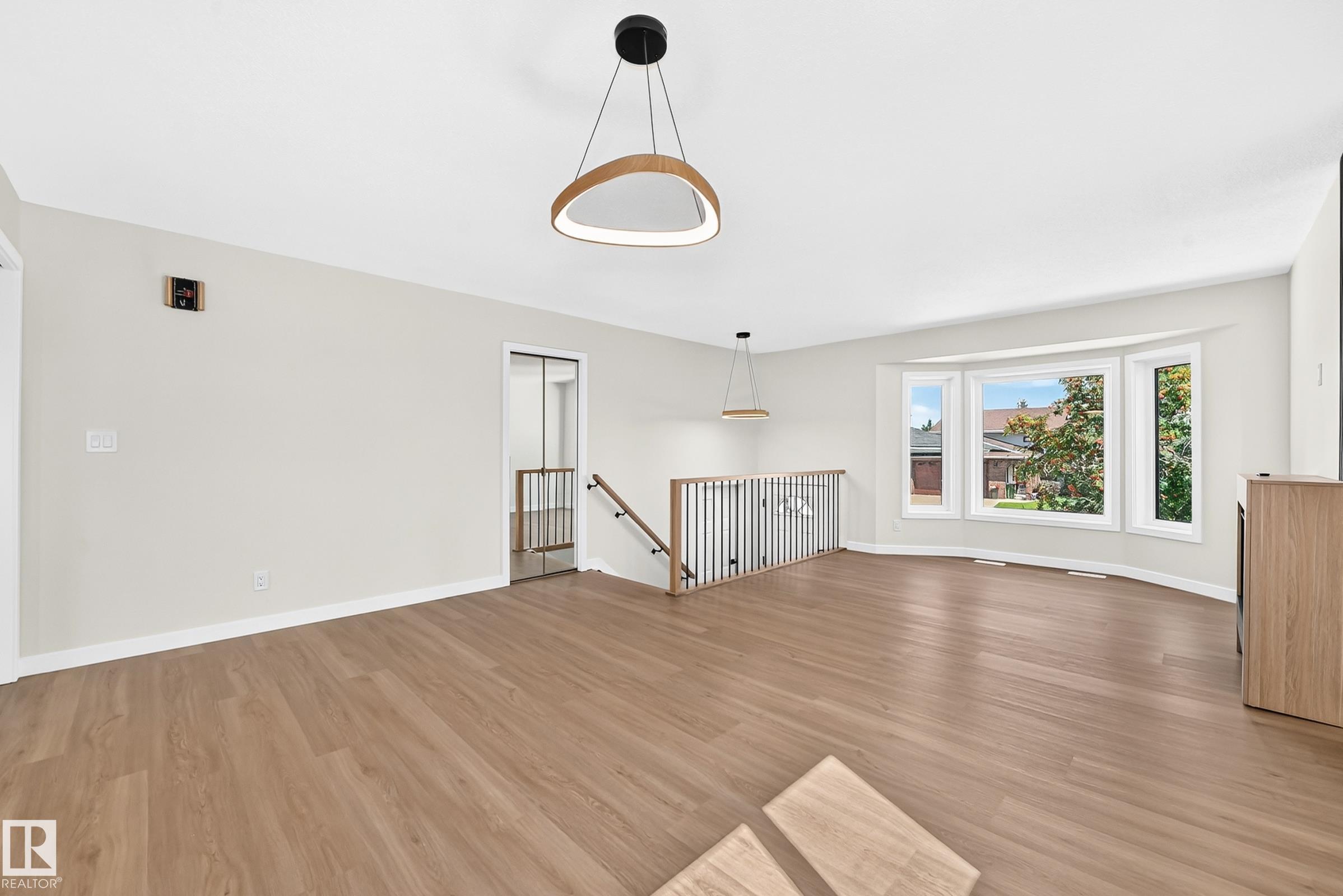Photo 29 at 17816 94 Street NW, Lago Lindo, Edmonton