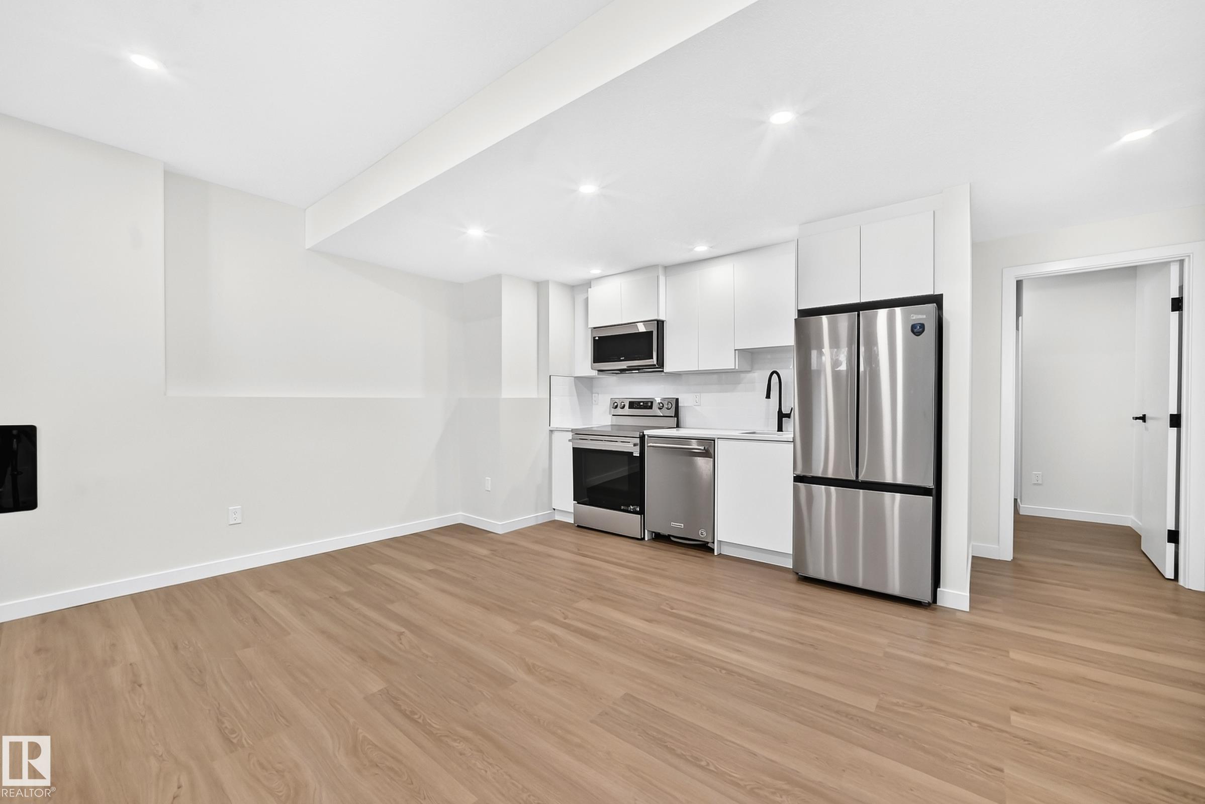 Photo 44 at 17816 94 Street NW, Lago Lindo, Edmonton
