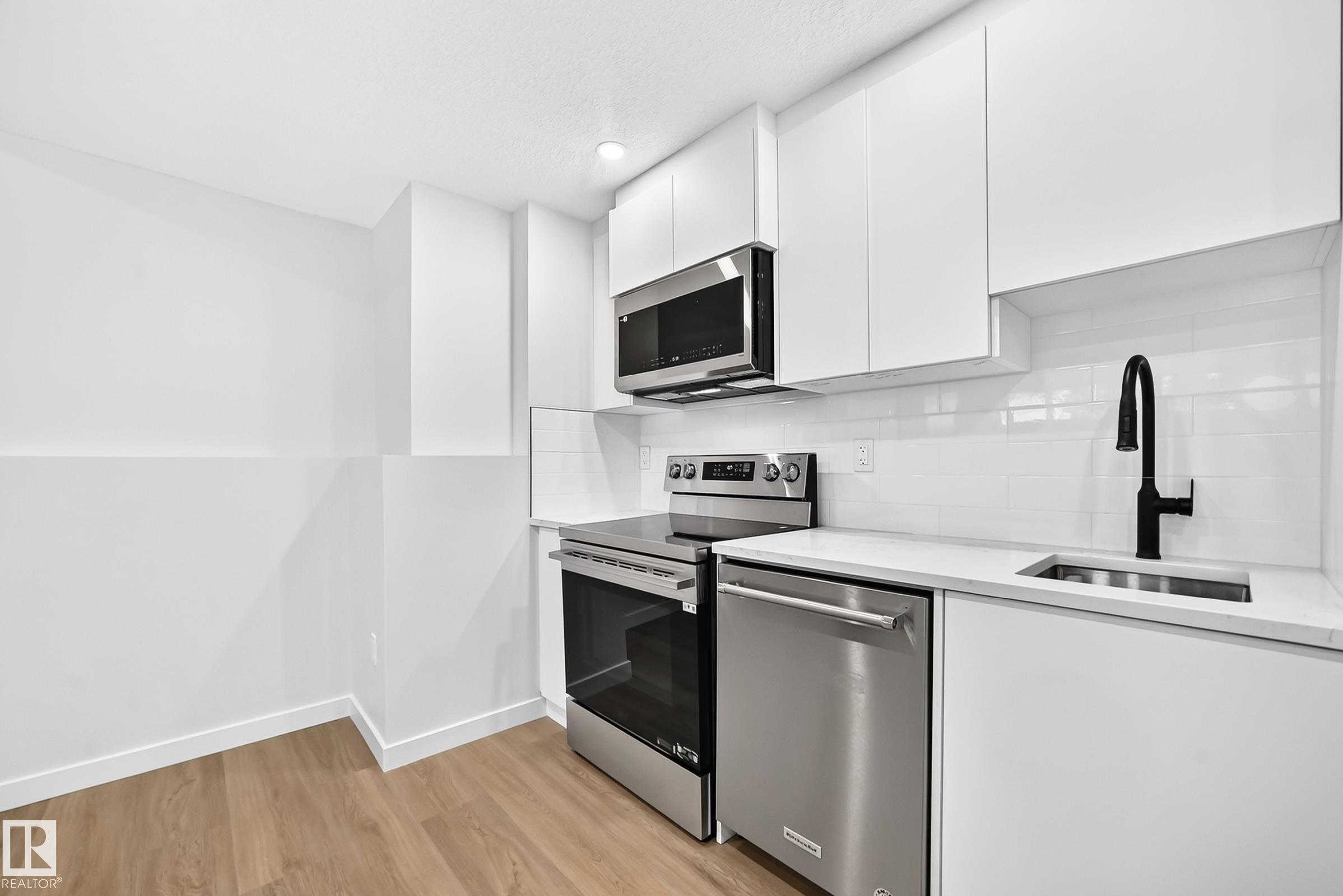 Photo 45 at 17816 94 Street NW, Lago Lindo, Edmonton
