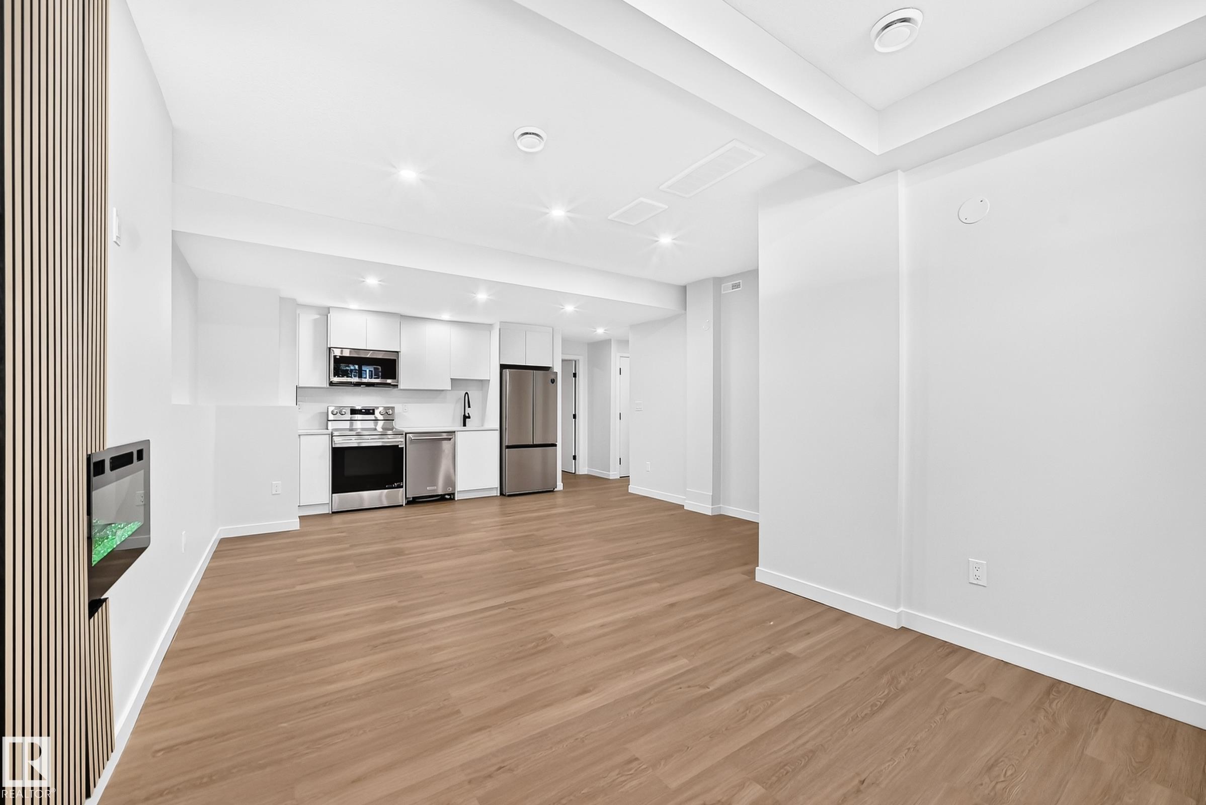 Photo 50 at 17816 94 Street NW, Lago Lindo, Edmonton