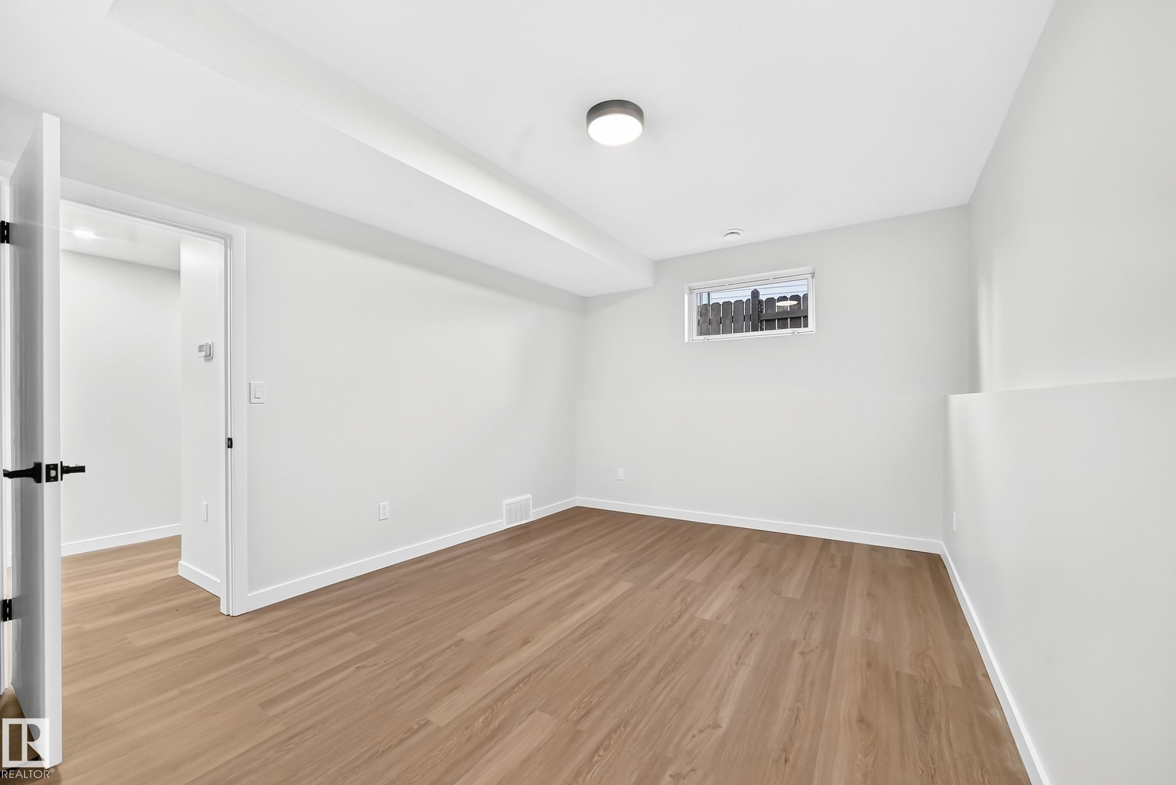 Photo 53 at 17816 94 Street NW, Lago Lindo, Edmonton