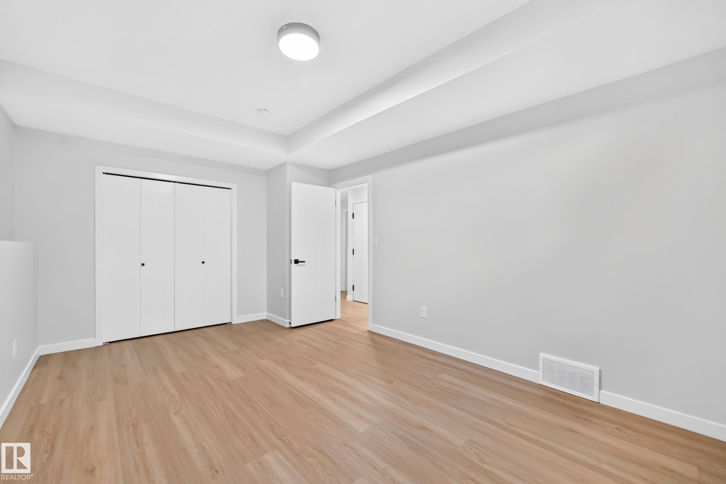 Photo 54 at 17816 94 Street NW, Lago Lindo, Edmonton