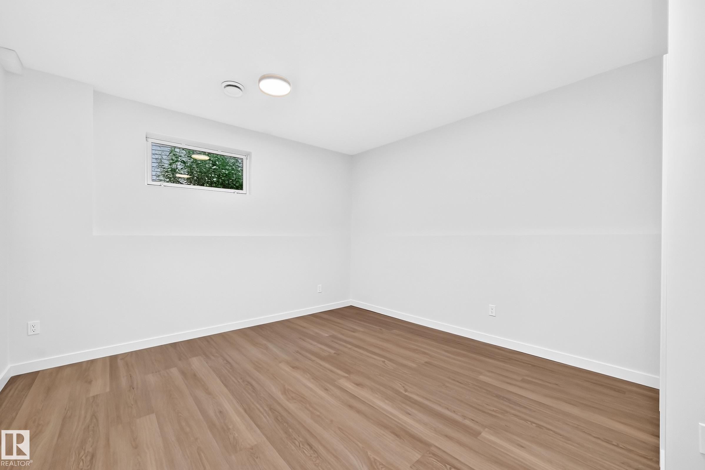 Photo 55 at 17816 94 Street NW, Lago Lindo, Edmonton