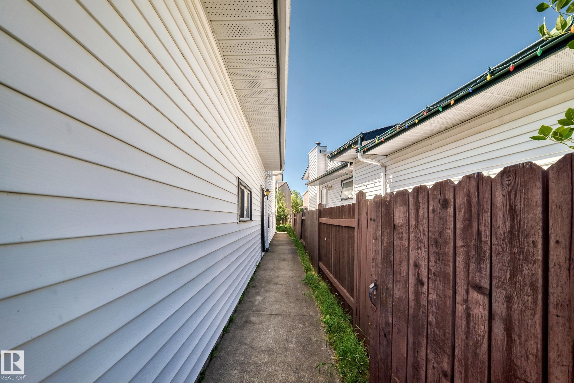Photo 67 at 17816 94 Street NW, Lago Lindo, Edmonton
