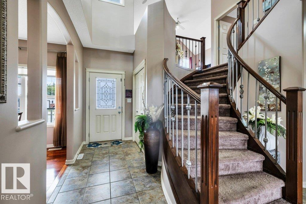 Photo 6 at 717 Wildwood point(e) NW, Wild Rose, Edmonton
