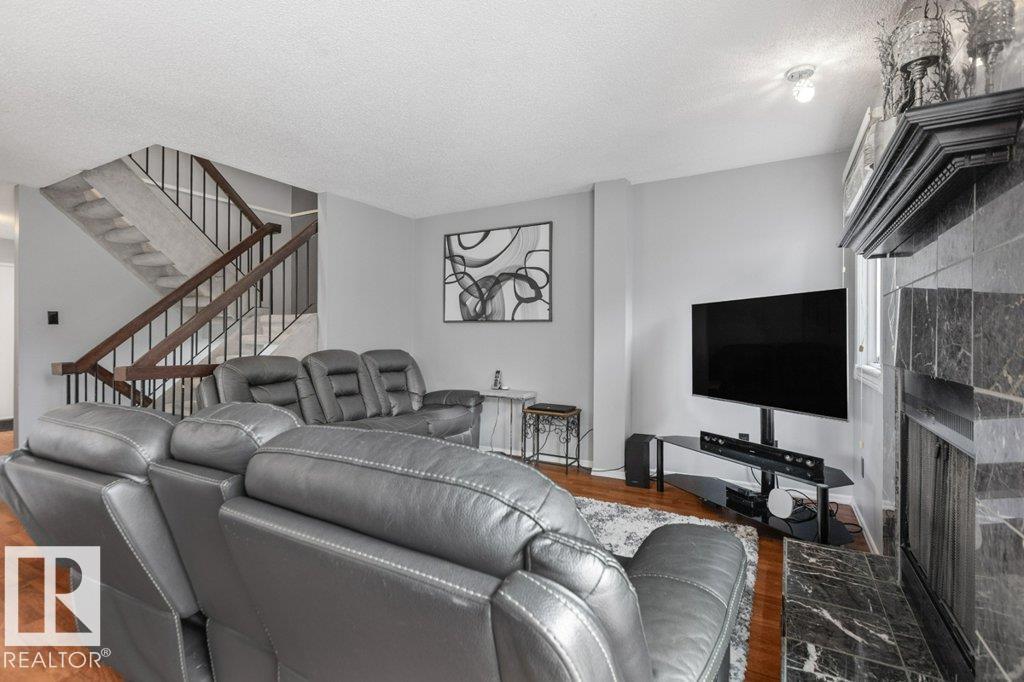Photo 7 at 6010 173 Street NW, Gariepy, Edmonton