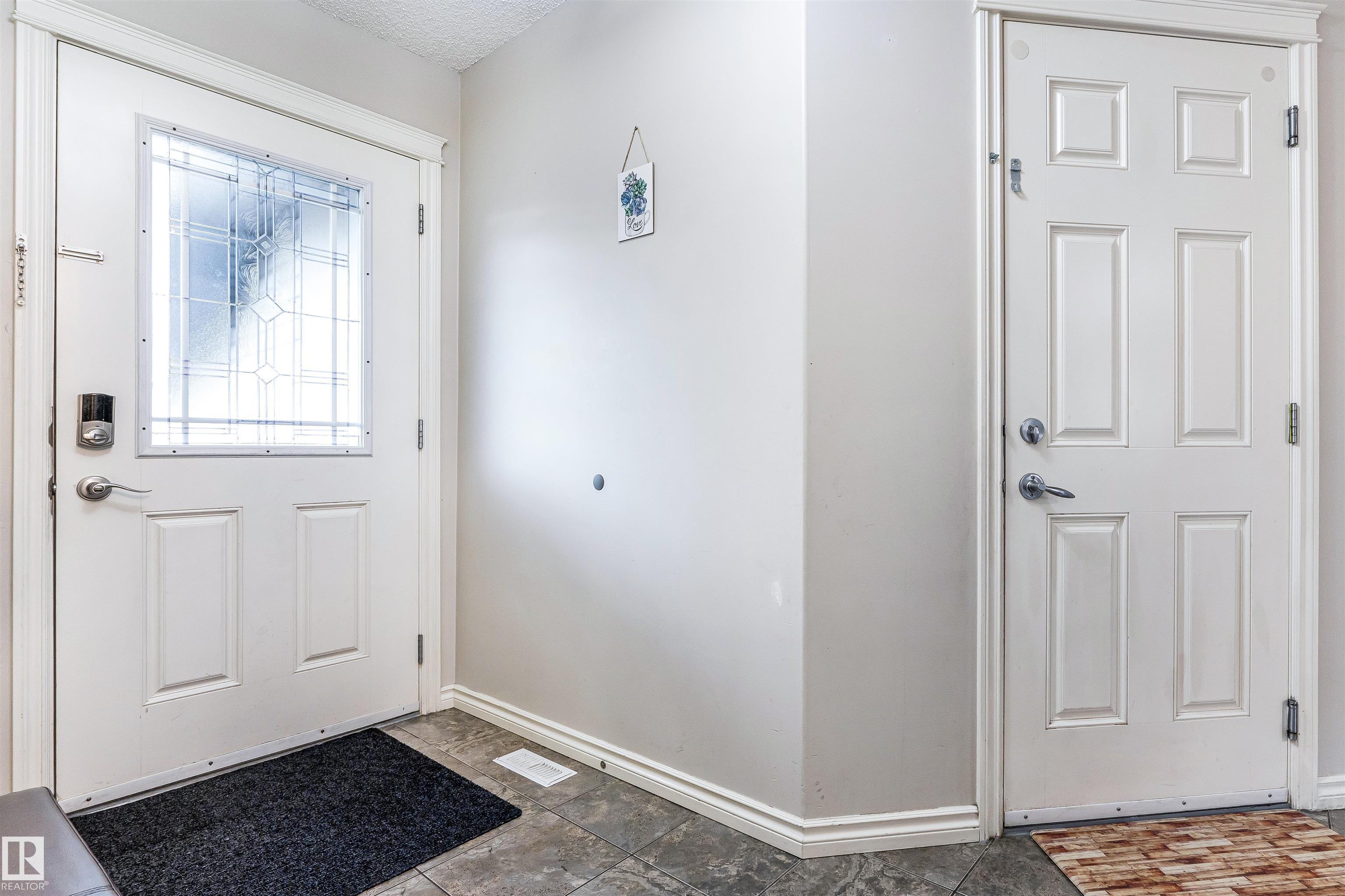 Photo 23 at 2627 29 Street NW, Silver Berry, Edmonton