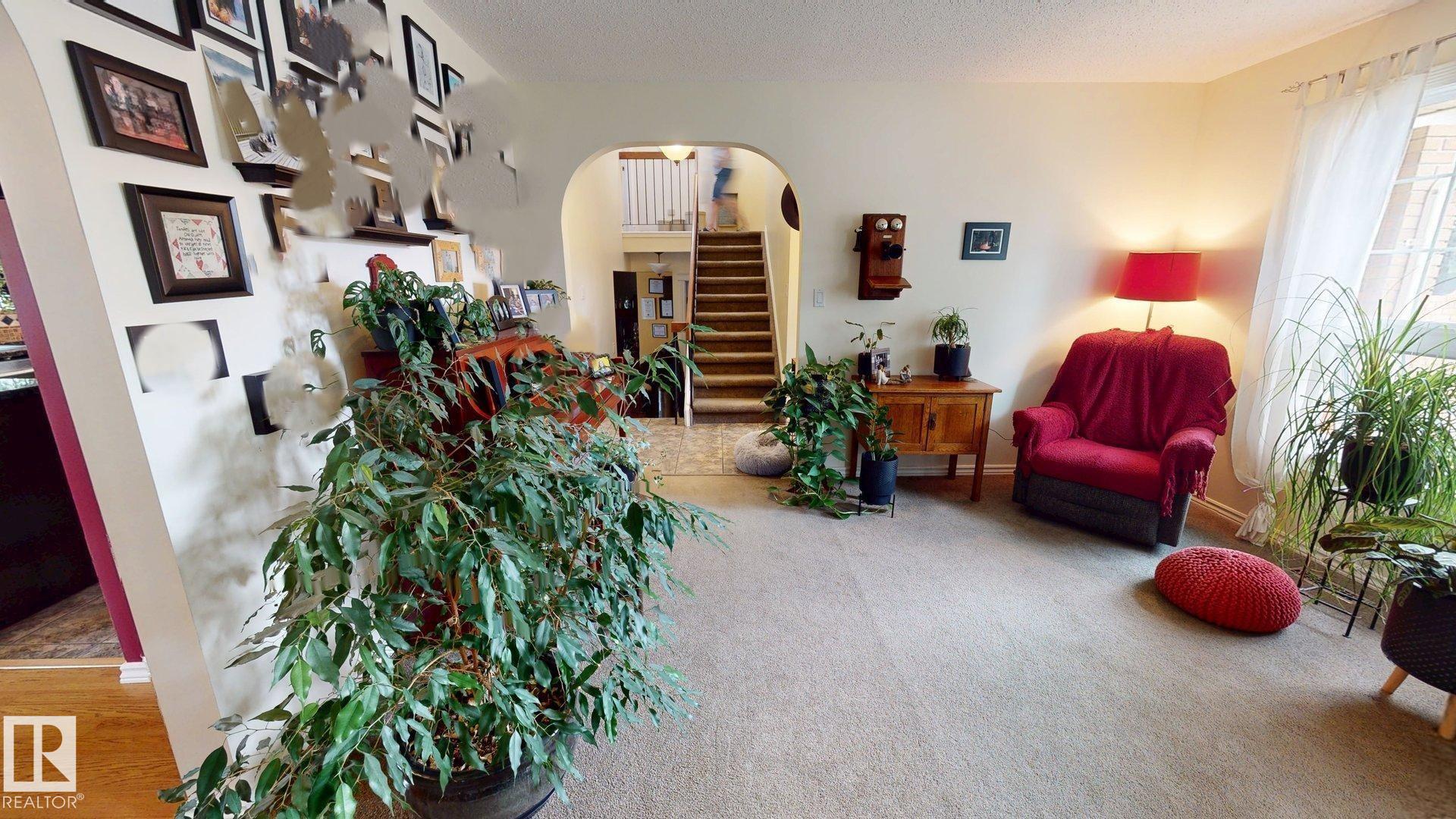 76 Gariepy Crescent NW, Gariepy, Edmonton