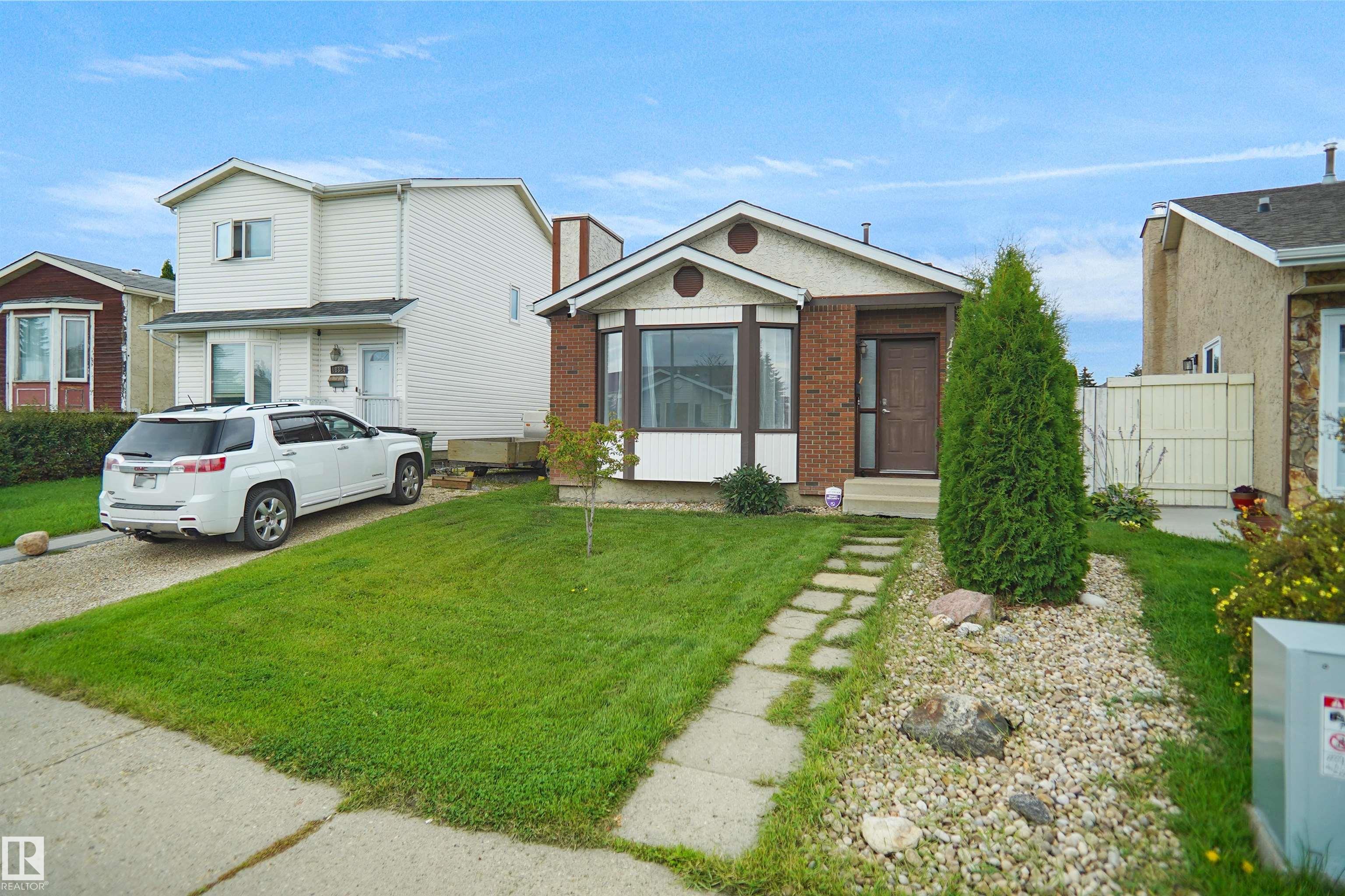 18322 71a Avenue NW, Lymburn, Edmonton