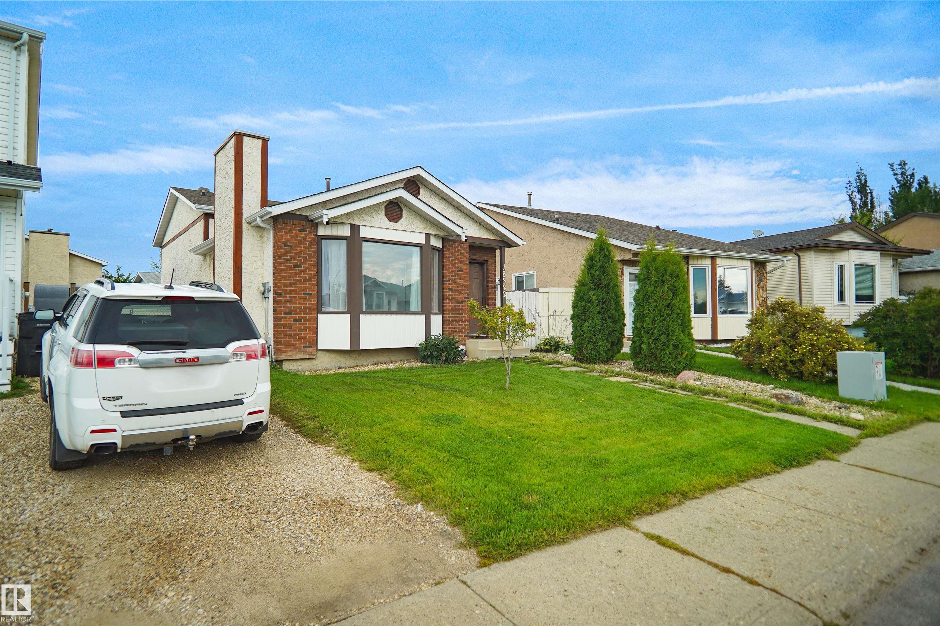 18322 71a Avenue NW, Lymburn, Edmonton