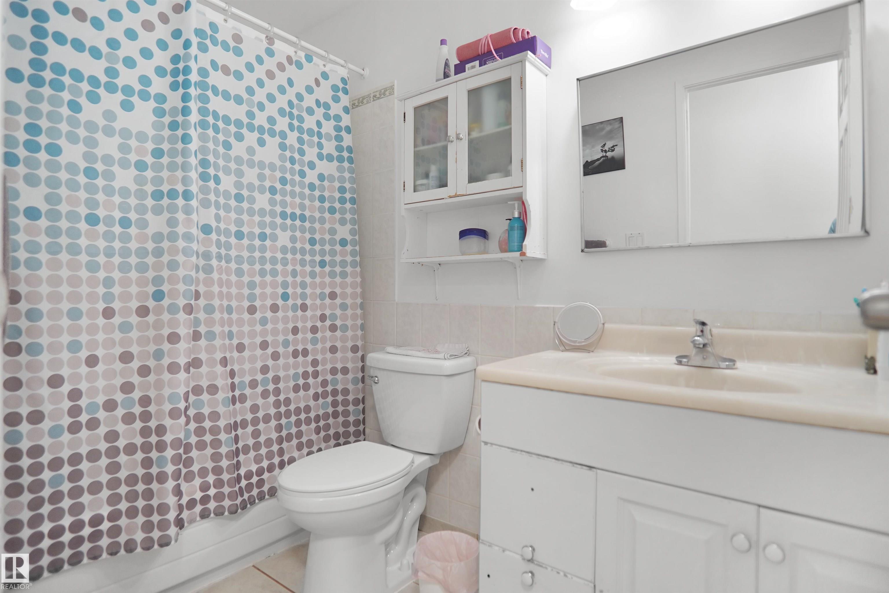 Photo 25 at 18322 71a Avenue NW, Lymburn, Edmonton