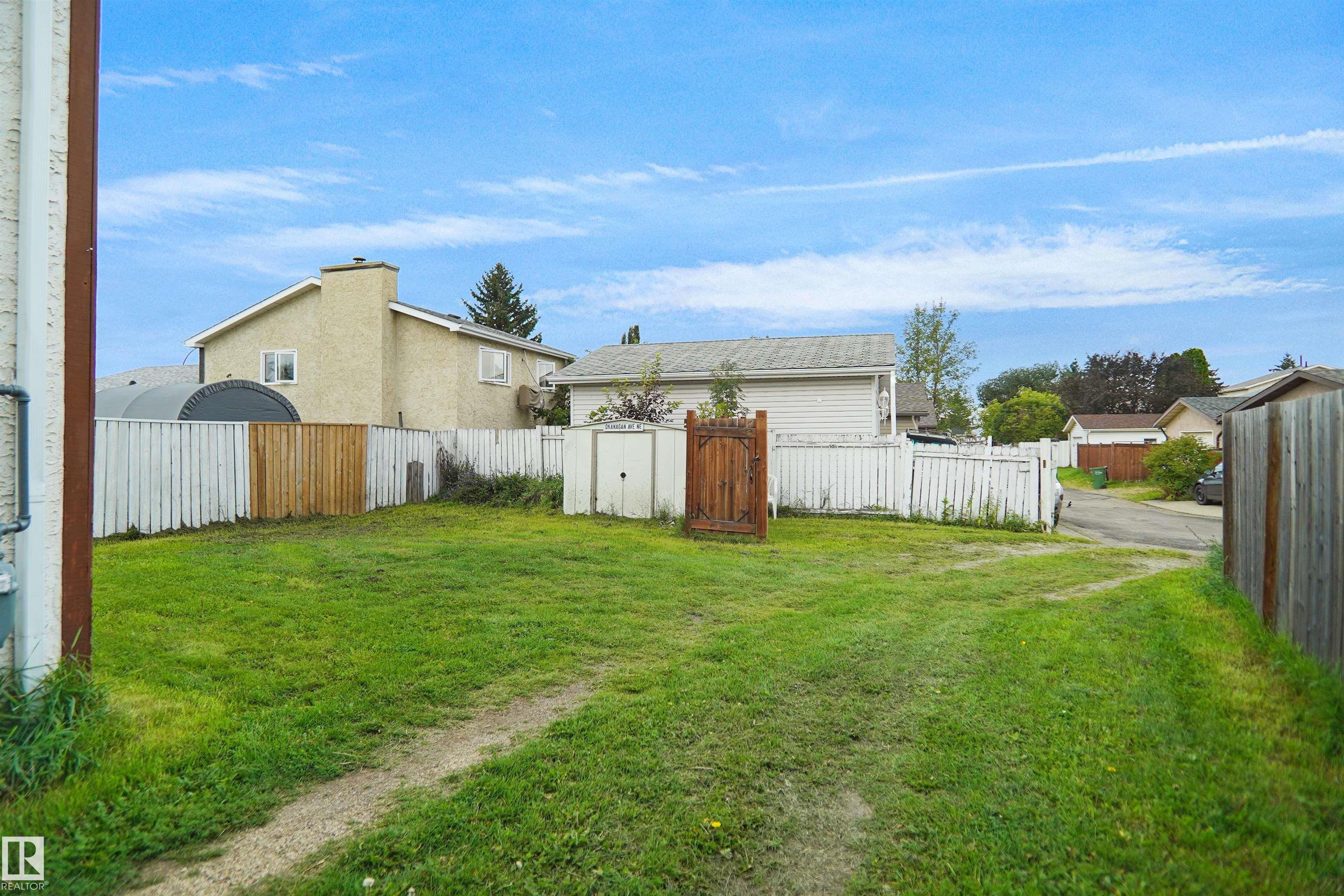 Photo 43 at 18322 71a Avenue NW, Lymburn, Edmonton