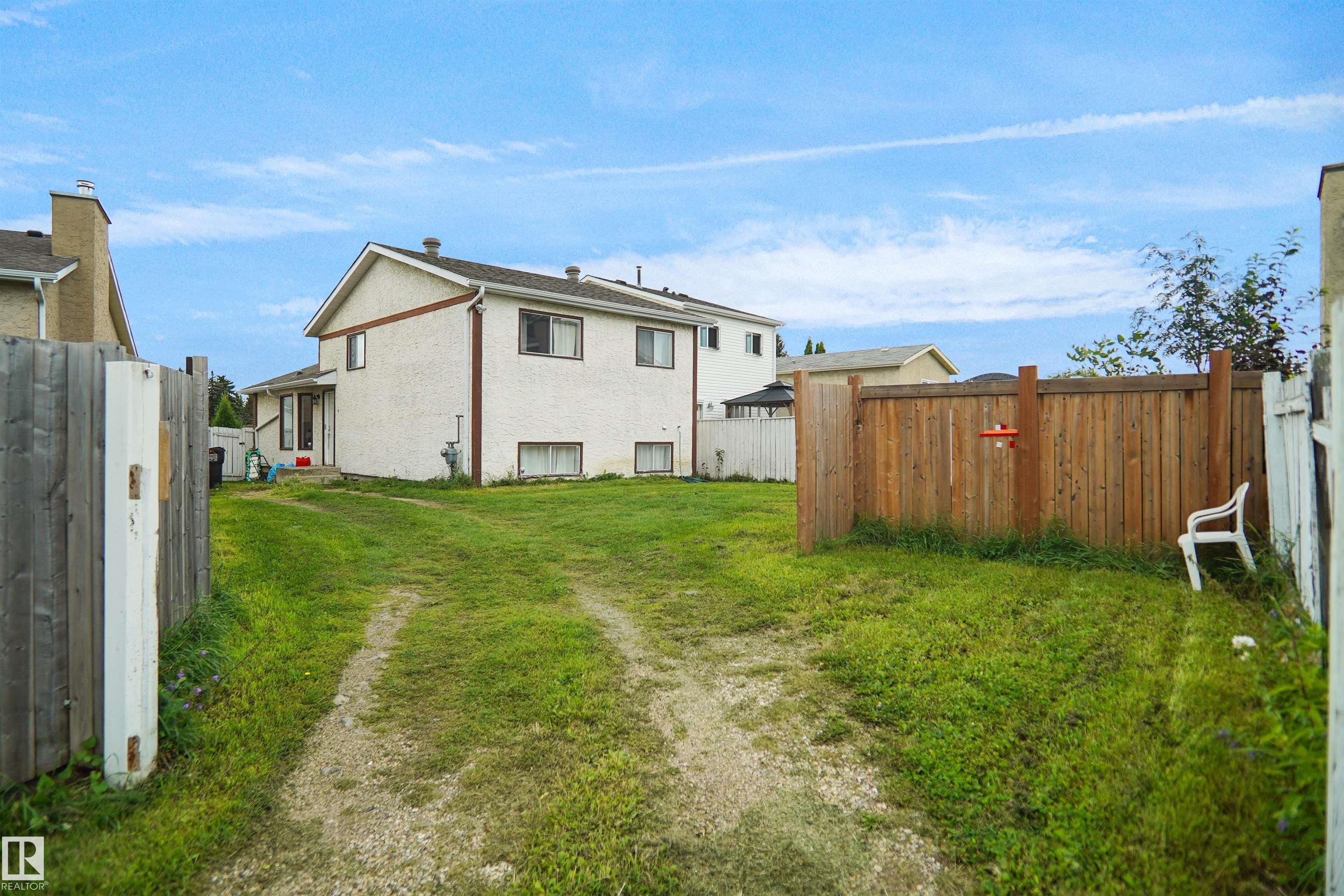 Photo 44 at 18322 71a Avenue NW, Lymburn, Edmonton