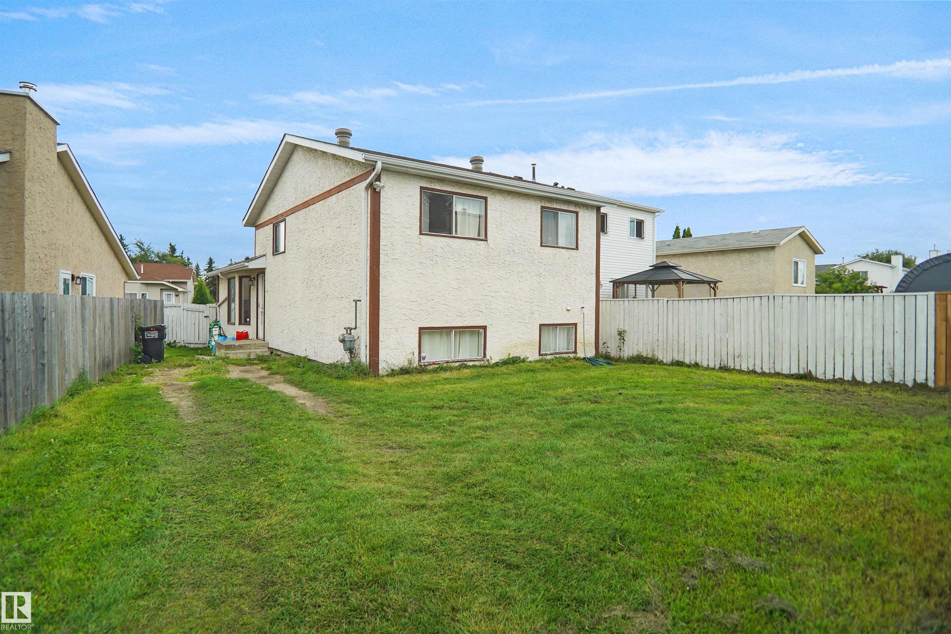 Photo 45 at 18322 71a Avenue NW, Lymburn, Edmonton