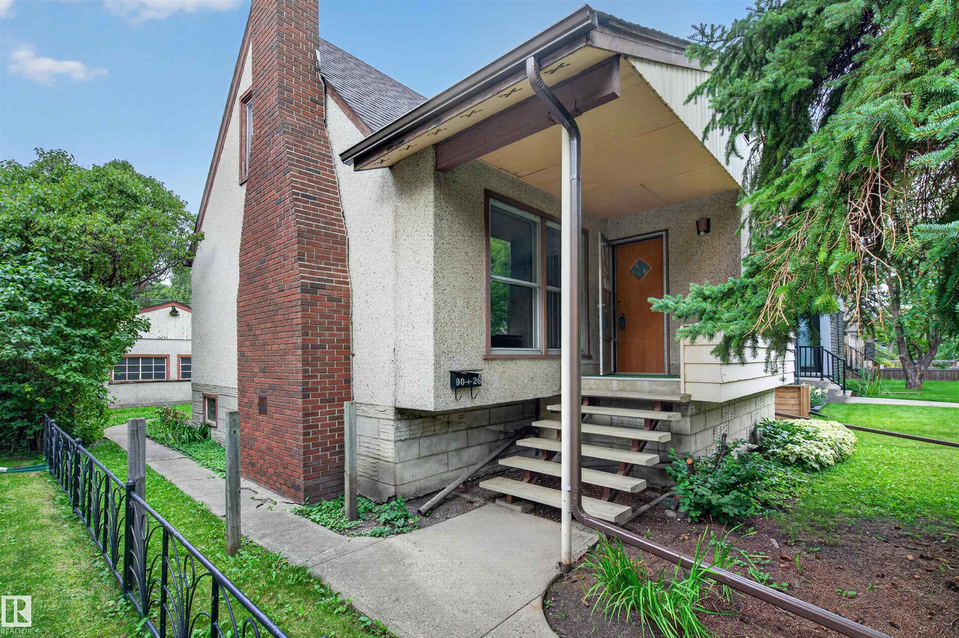 9026 92 Street NW, Bonnie Doon, Edmonton