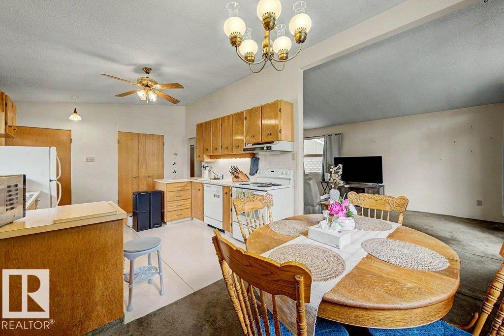 Photo 12 at 10247 63a Street NW, Fulton Place, Edmonton