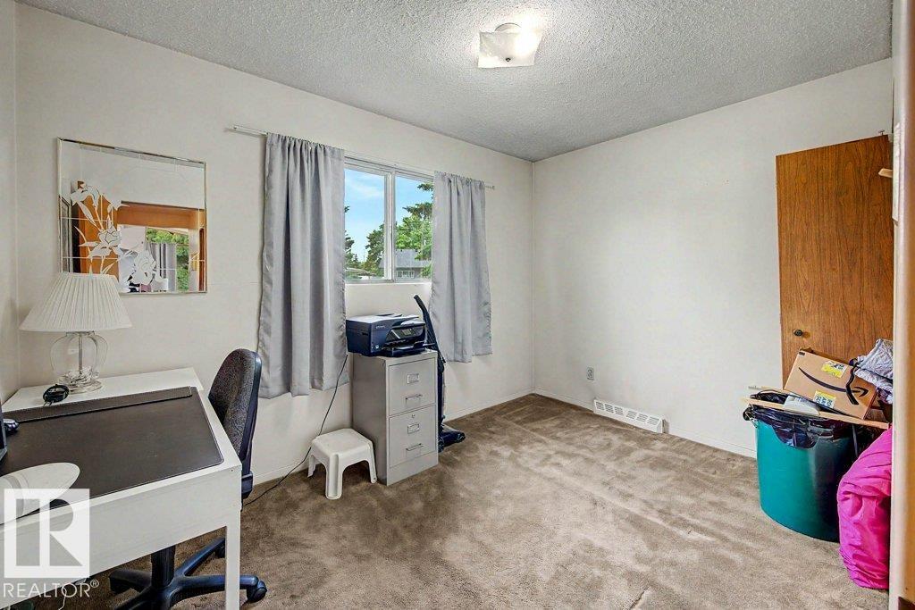 Photo 22 at 10247 63a Street NW, Fulton Place, Edmonton