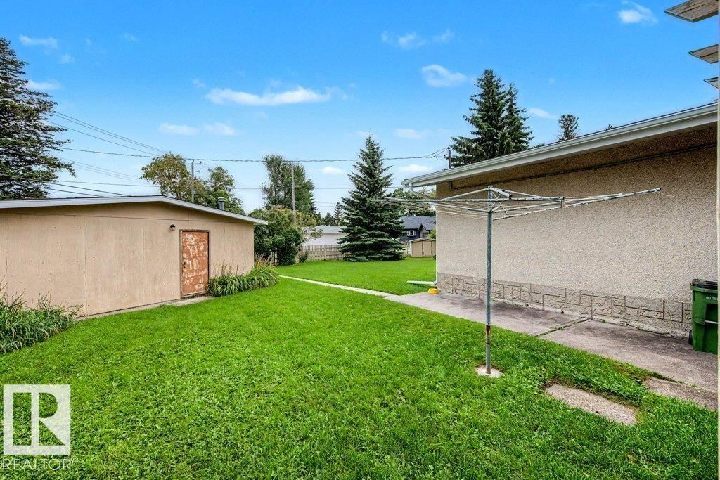 Photo 36 at 10247 63a Street NW, Fulton Place, Edmonton