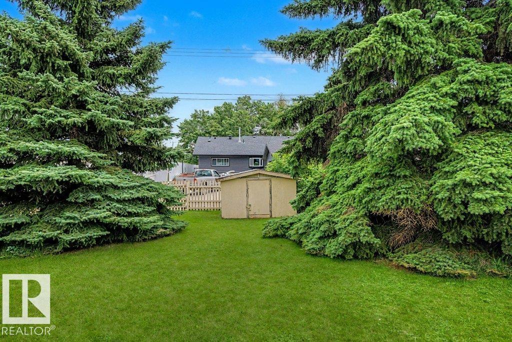 Photo 39 at 10247 63a Street NW, Fulton Place, Edmonton
