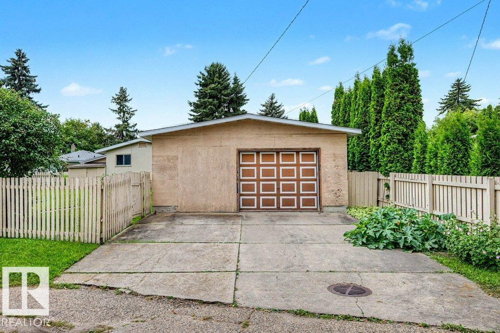 Photo 46 at 10247 63a Street NW, Fulton Place, Edmonton