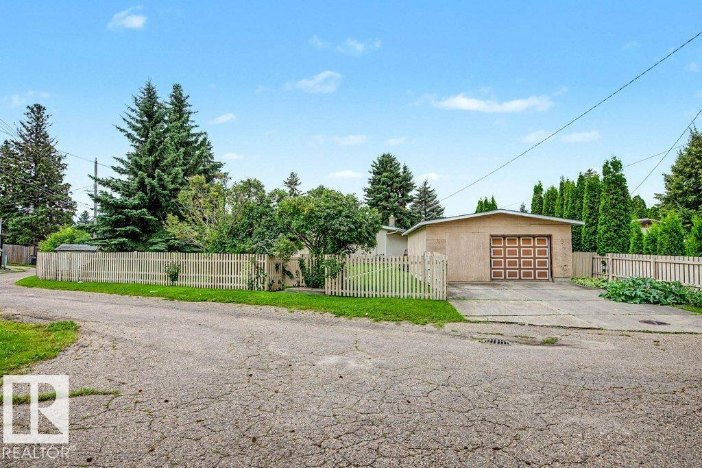 Photo 47 at 10247 63a Street NW, Fulton Place, Edmonton